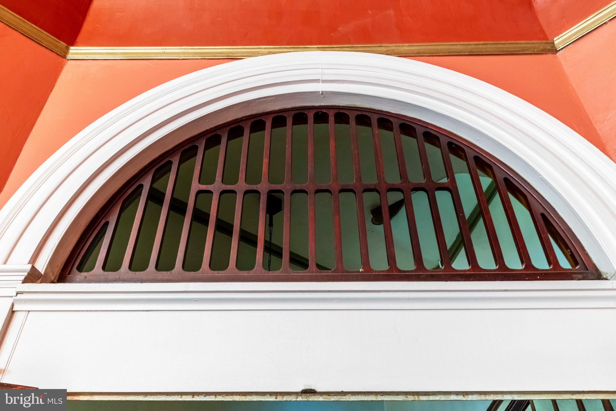 FAIRMOUNT - Commercial Sale