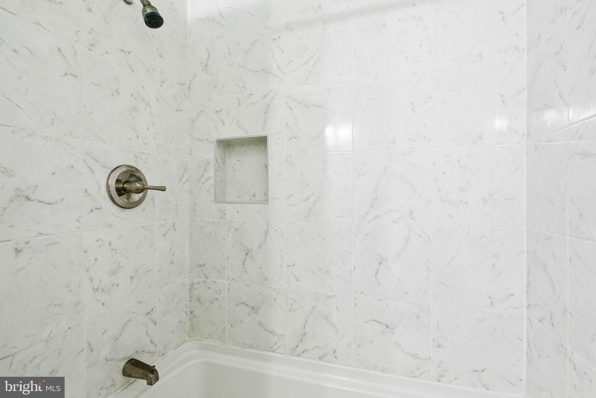 GLENSFORD - Residential Lease