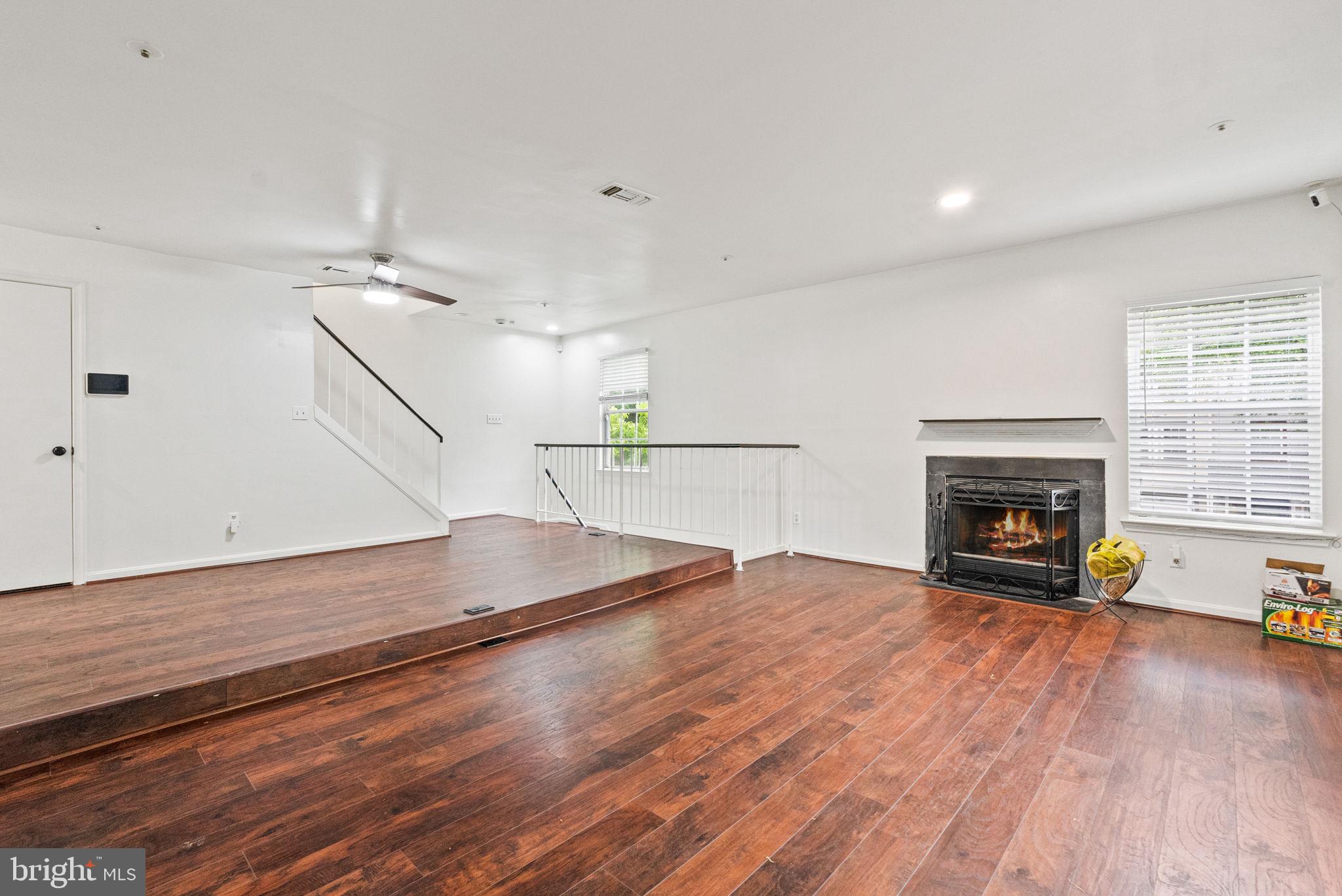 GLENSFORD - Residential Lease