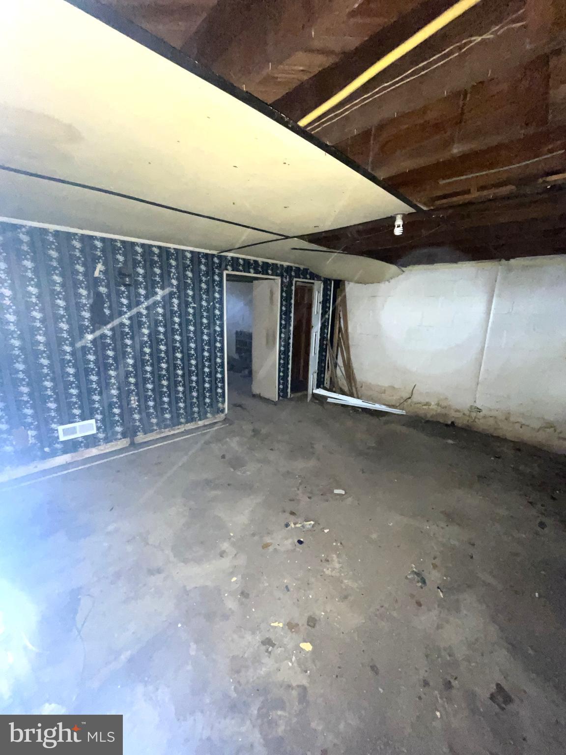 NEW NORTHWOOD - Residential