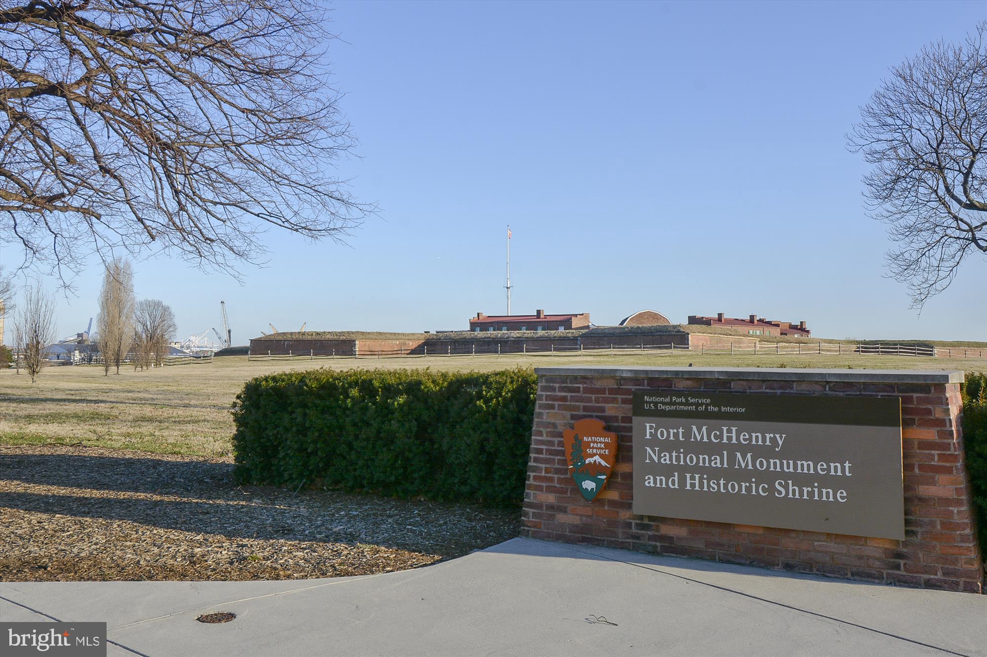 LOCUST POINT - Residential