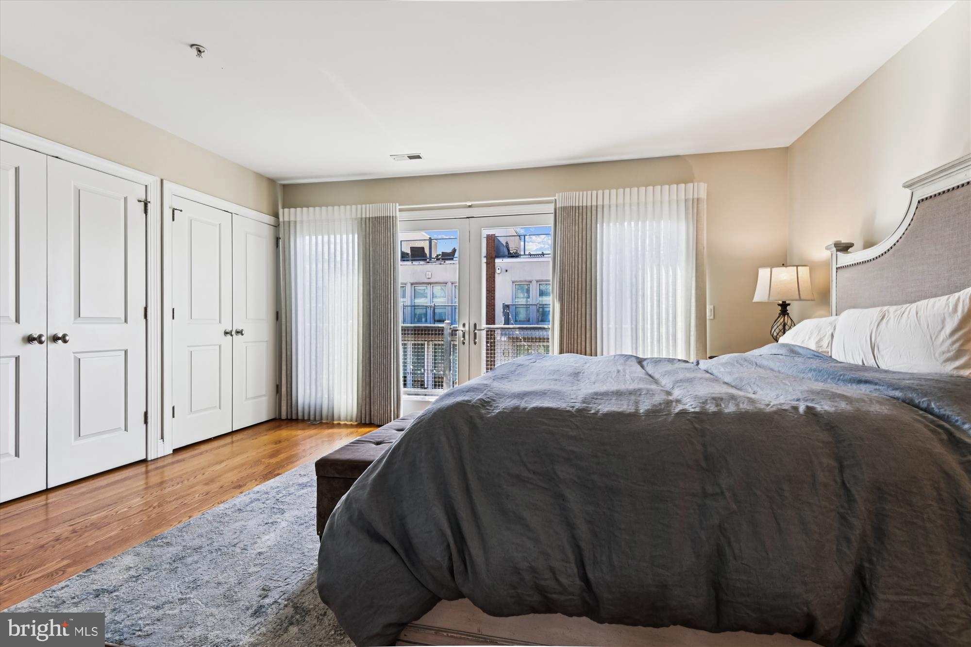 LOCUST POINT - Residential