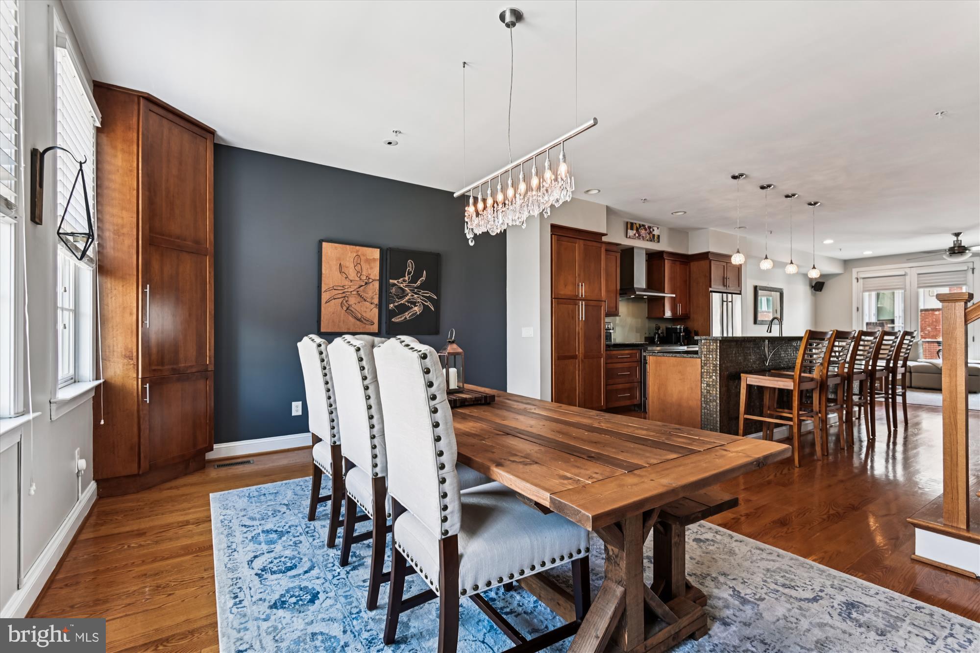 LOCUST POINT - Residential