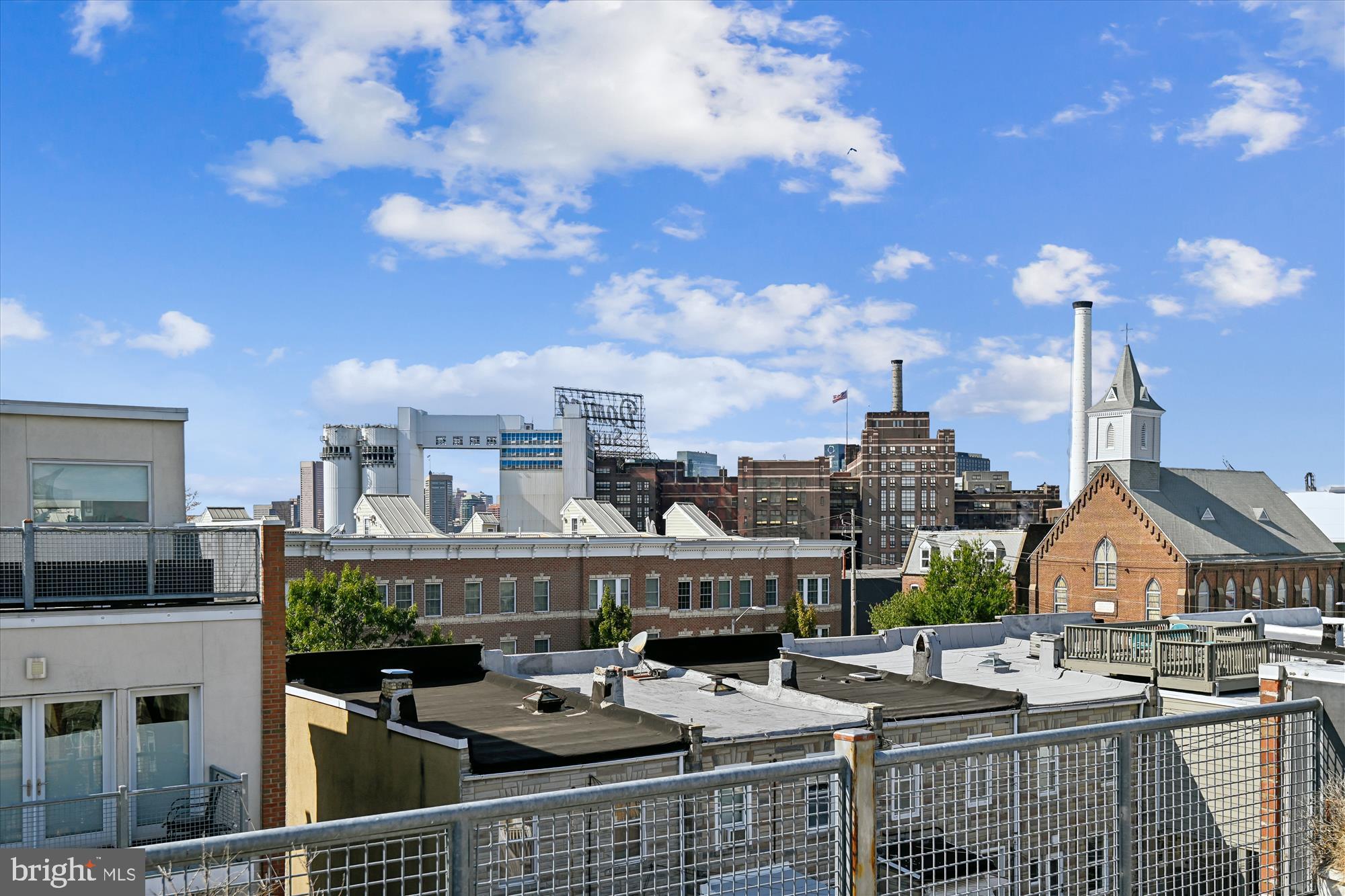 LOCUST POINT - Residential