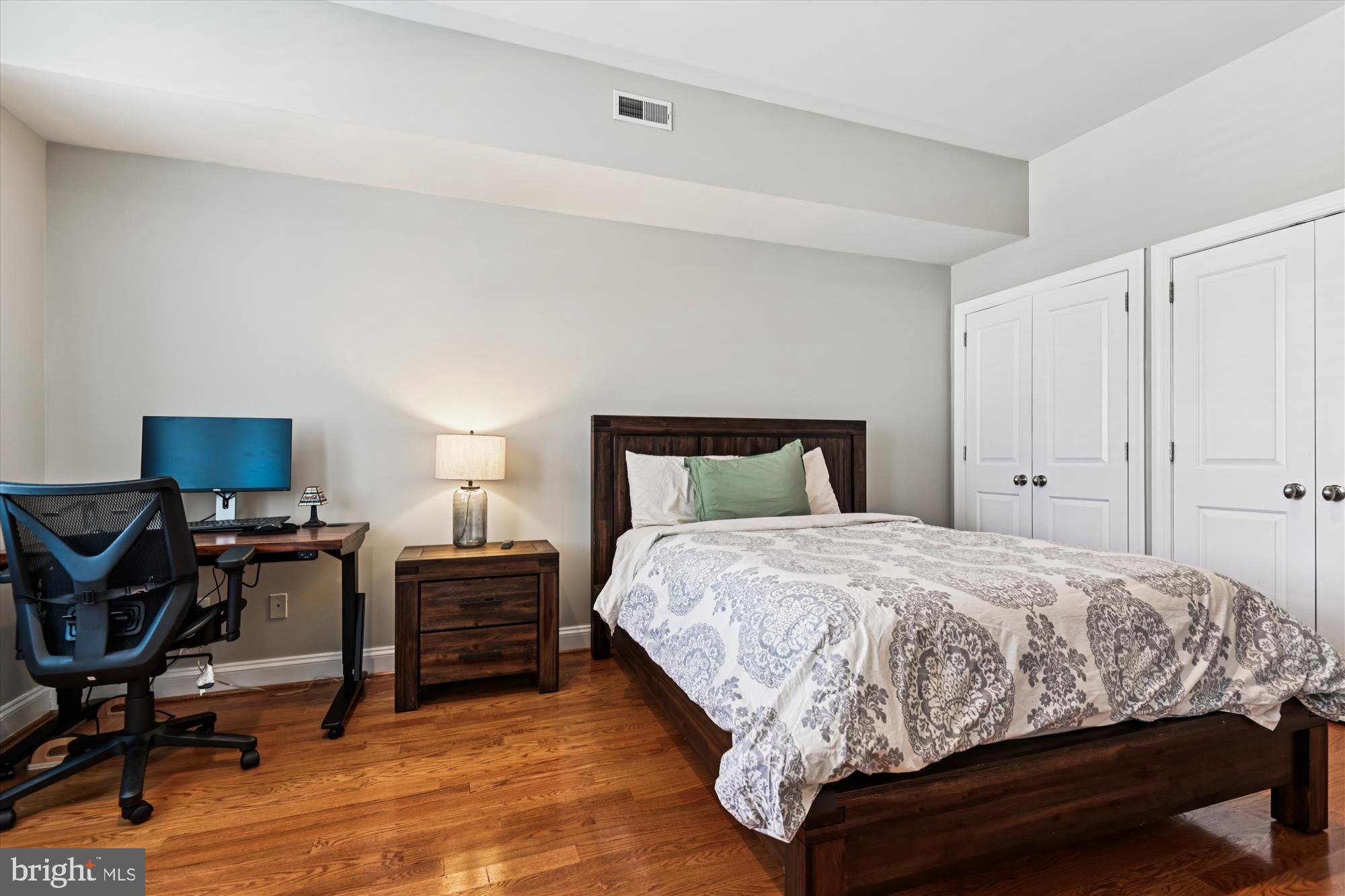 LOCUST POINT - Residential