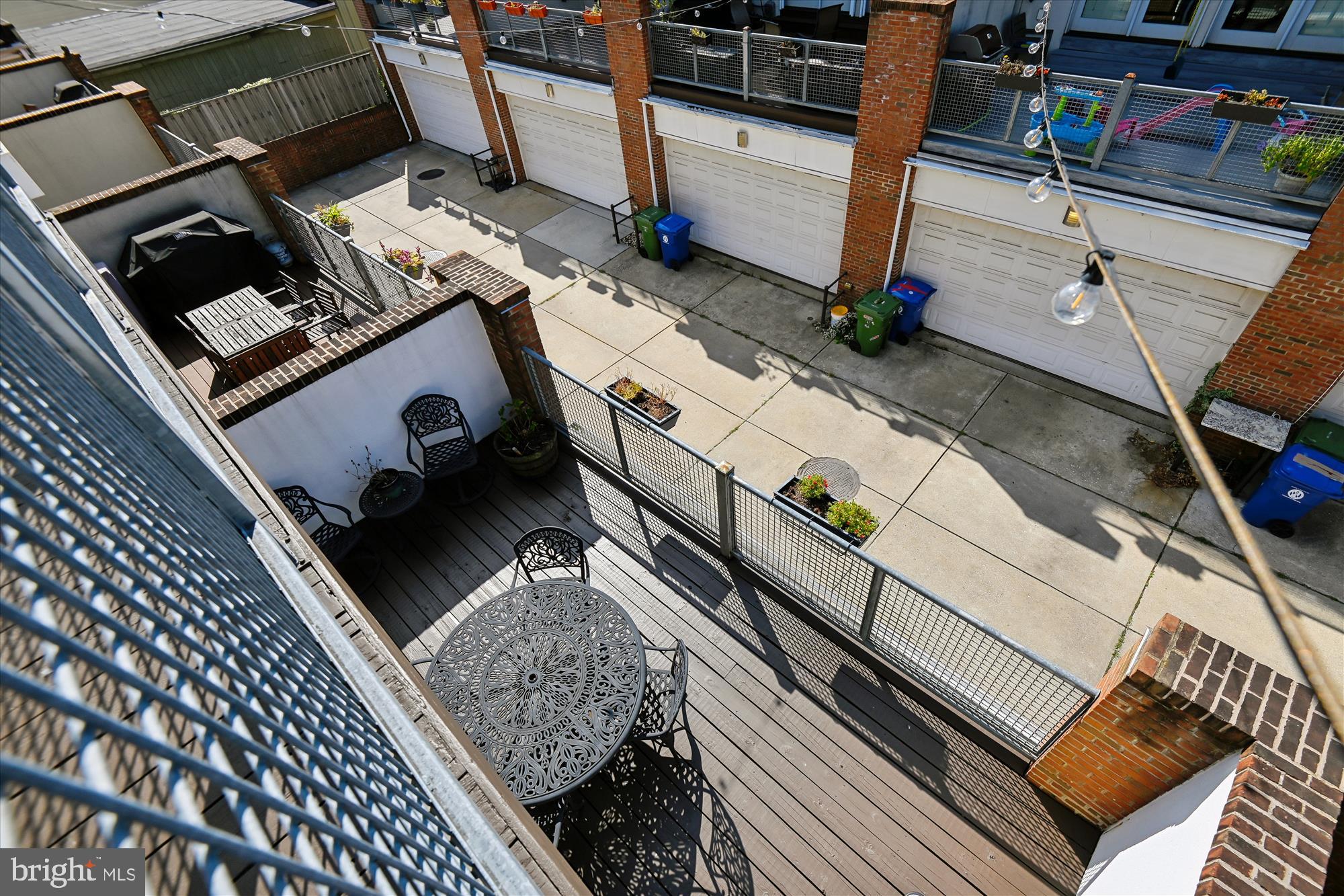 LOCUST POINT - Residential