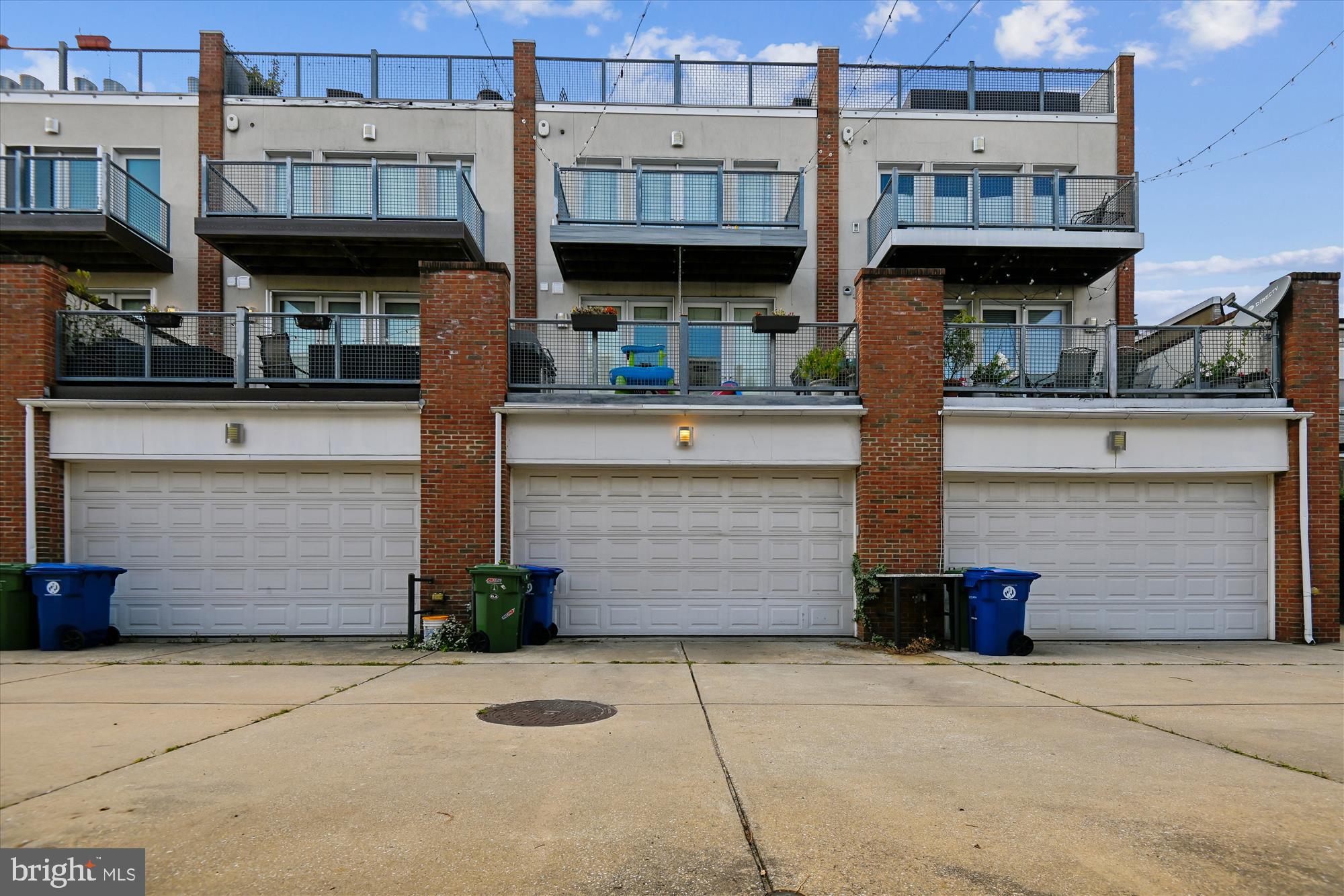 LOCUST POINT - Residential