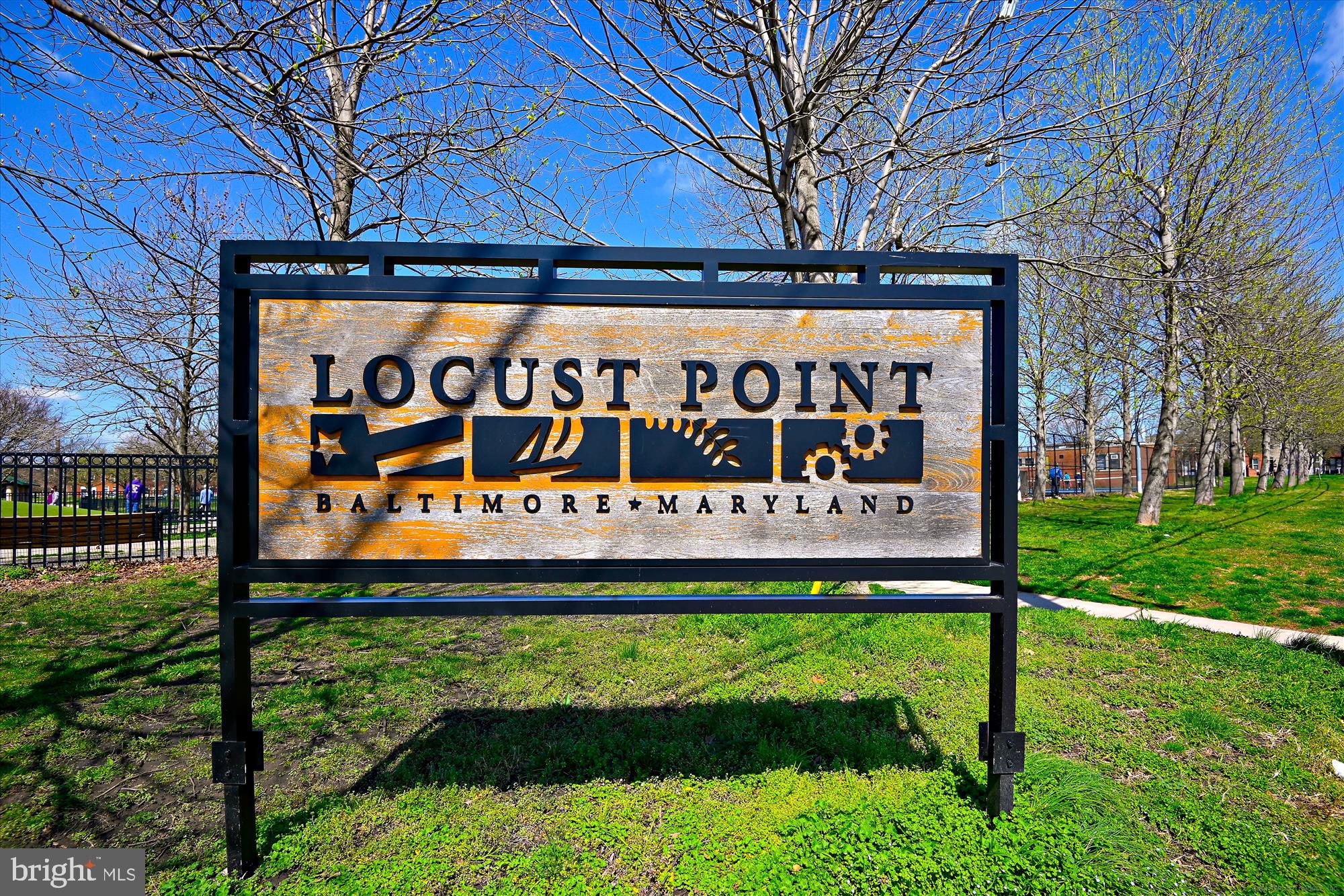 LOCUST POINT - Residential