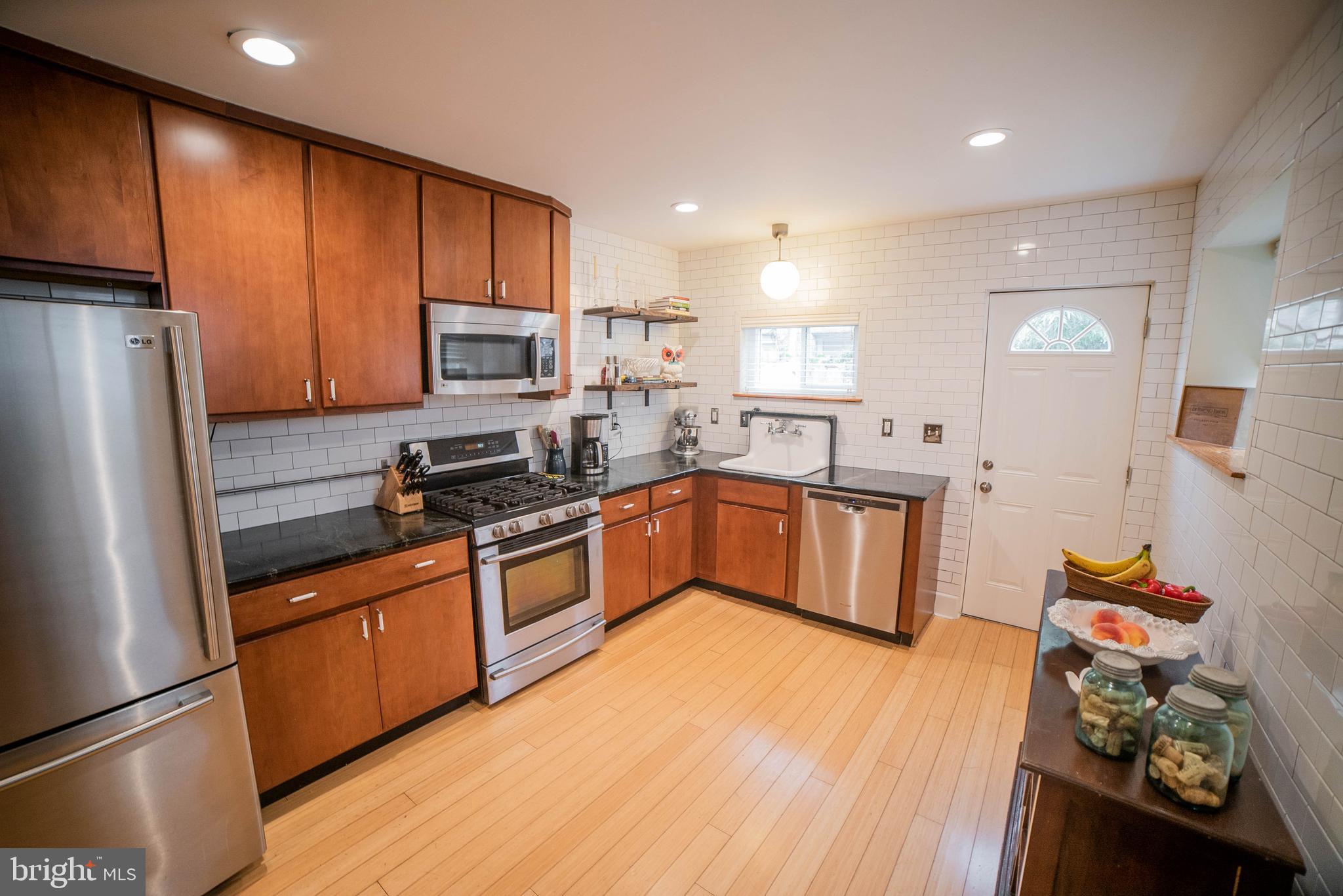 PASSYUNK SQUARE - Residential