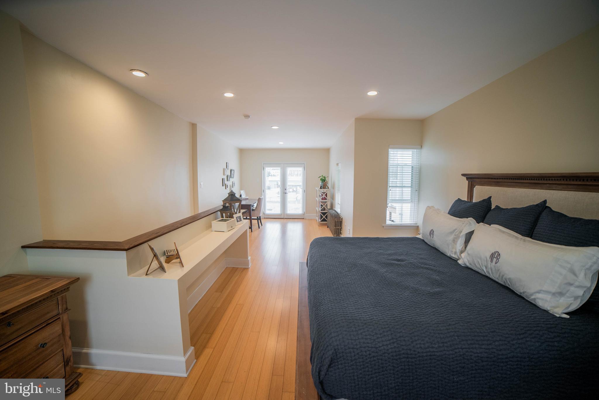 PASSYUNK SQUARE - Residential