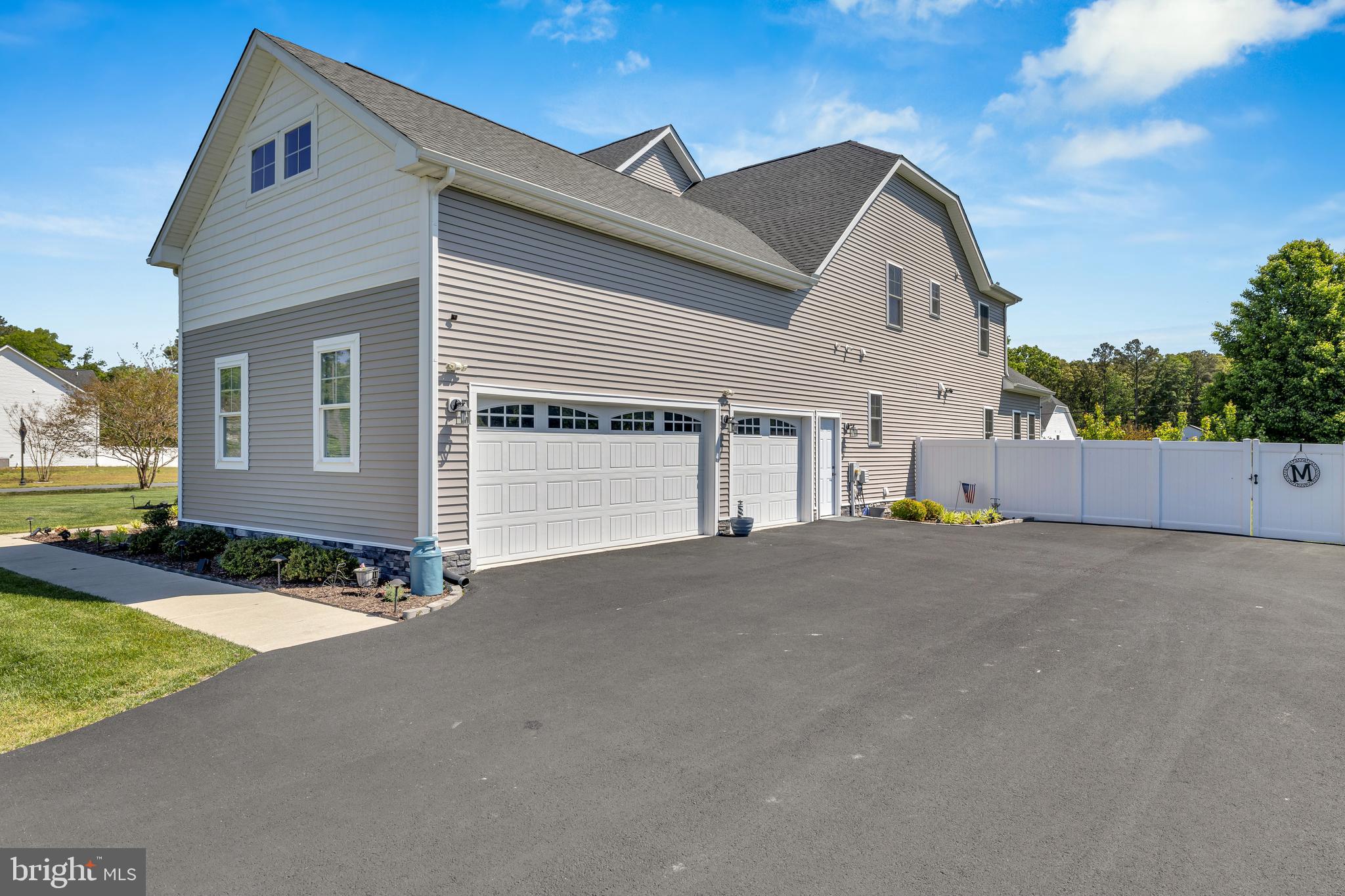 29476 JOHN DEERE DRIVE