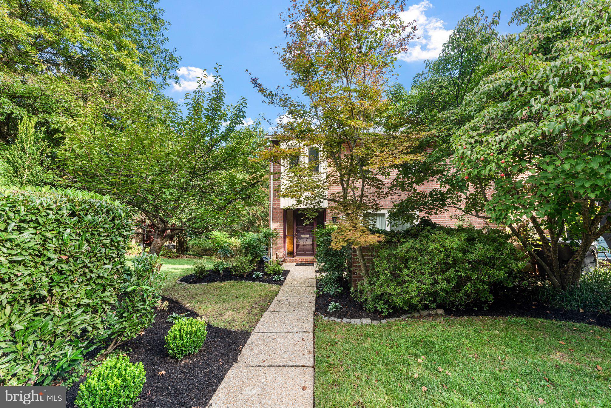 6124 BUCKINGHAM MANOR DRIVE