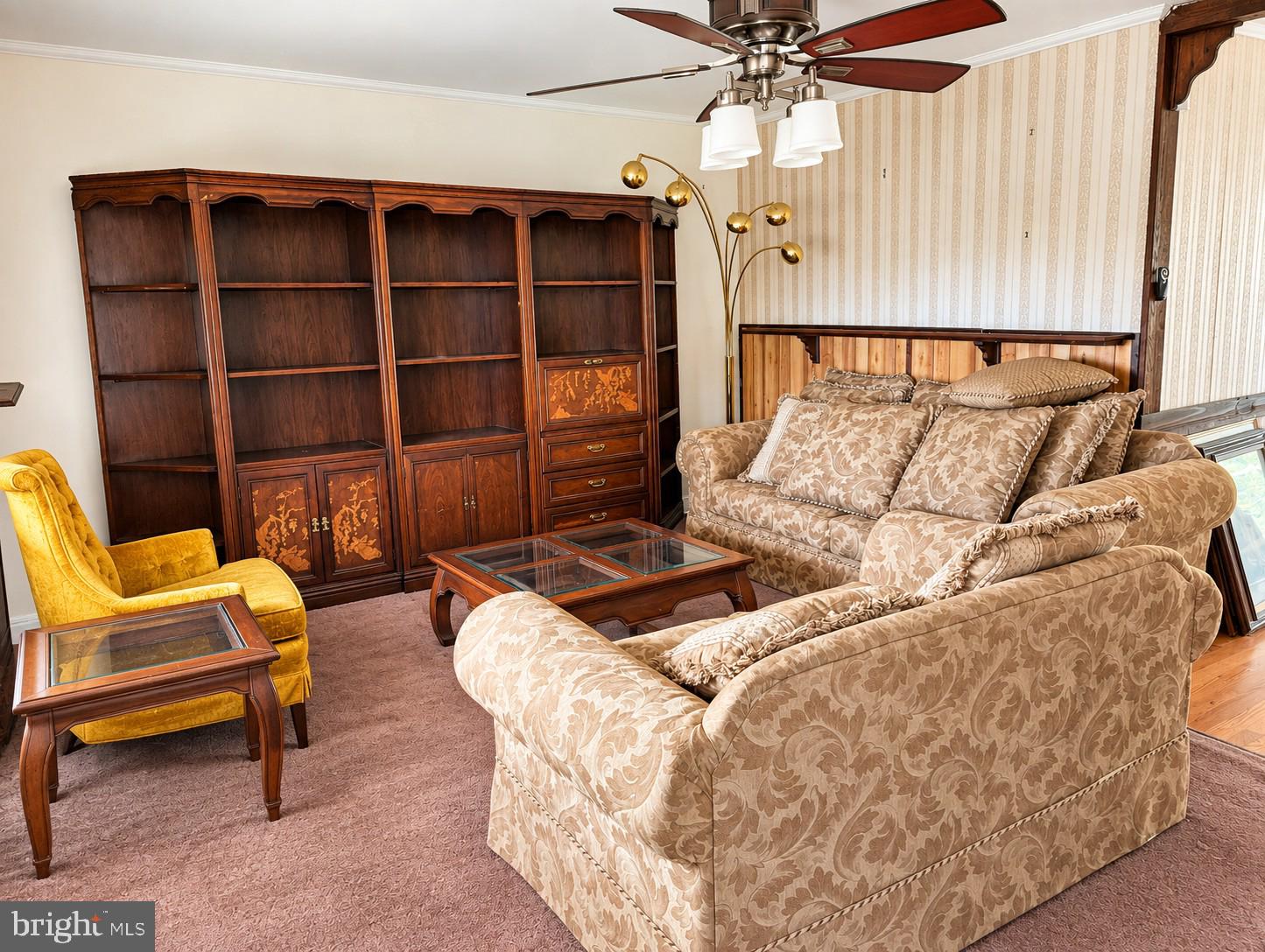 38 GAYLORD CIRCLE