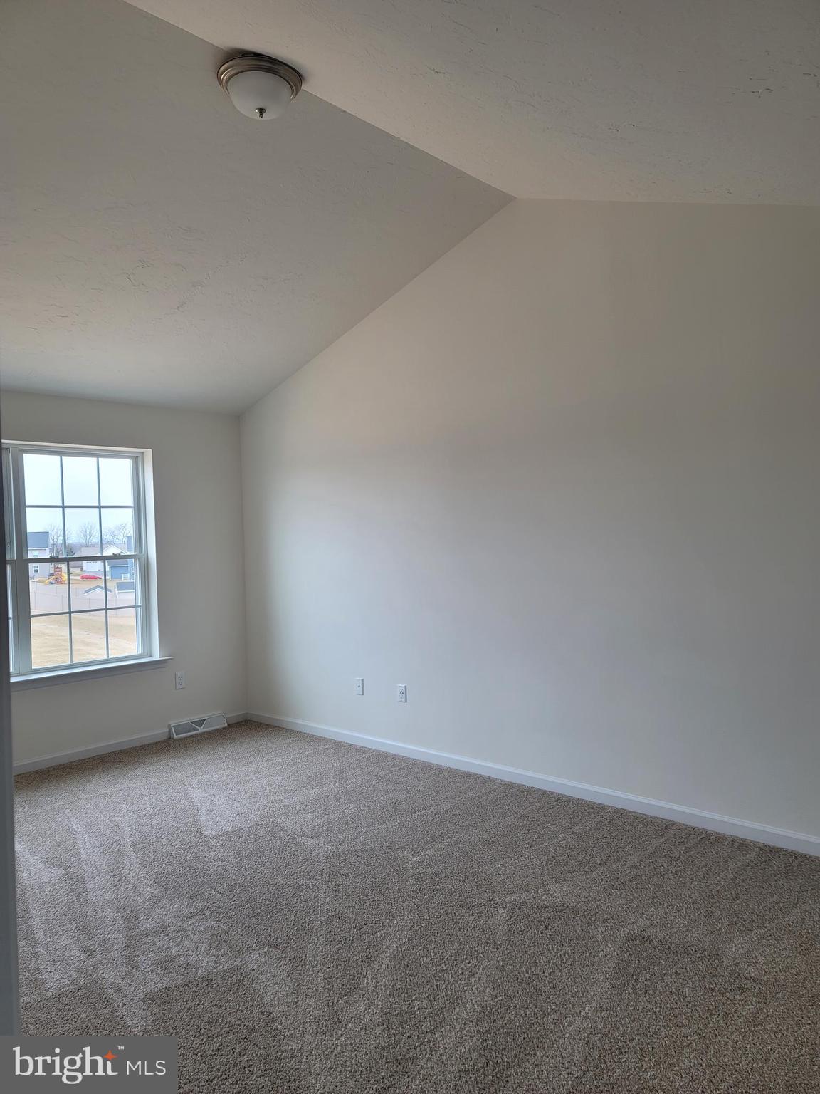 KINGS COURT AT BROWNSTONE - Residential