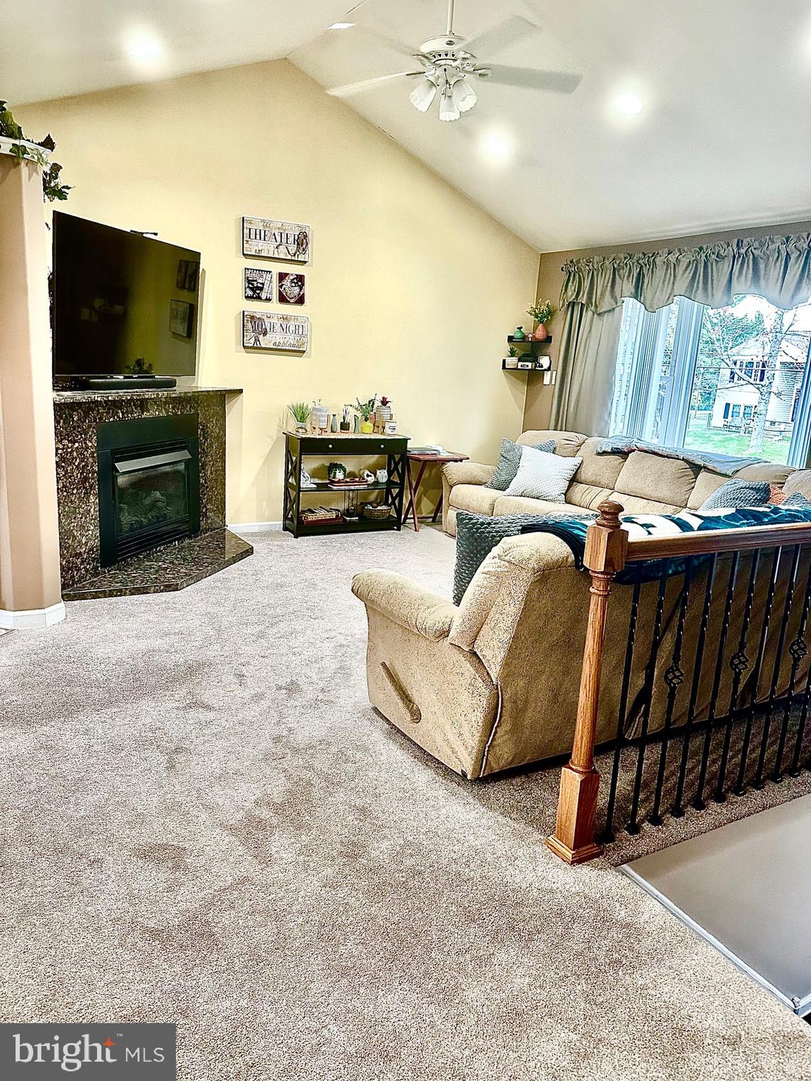 BRIAR HILL FARMS - Residential