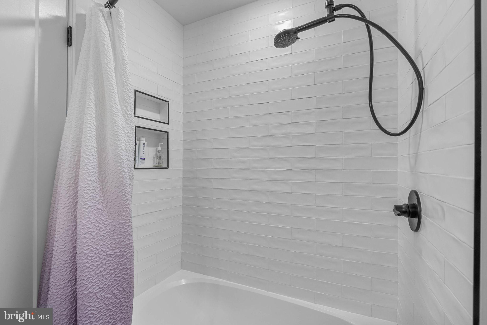 FRANCISVILLE - Residential