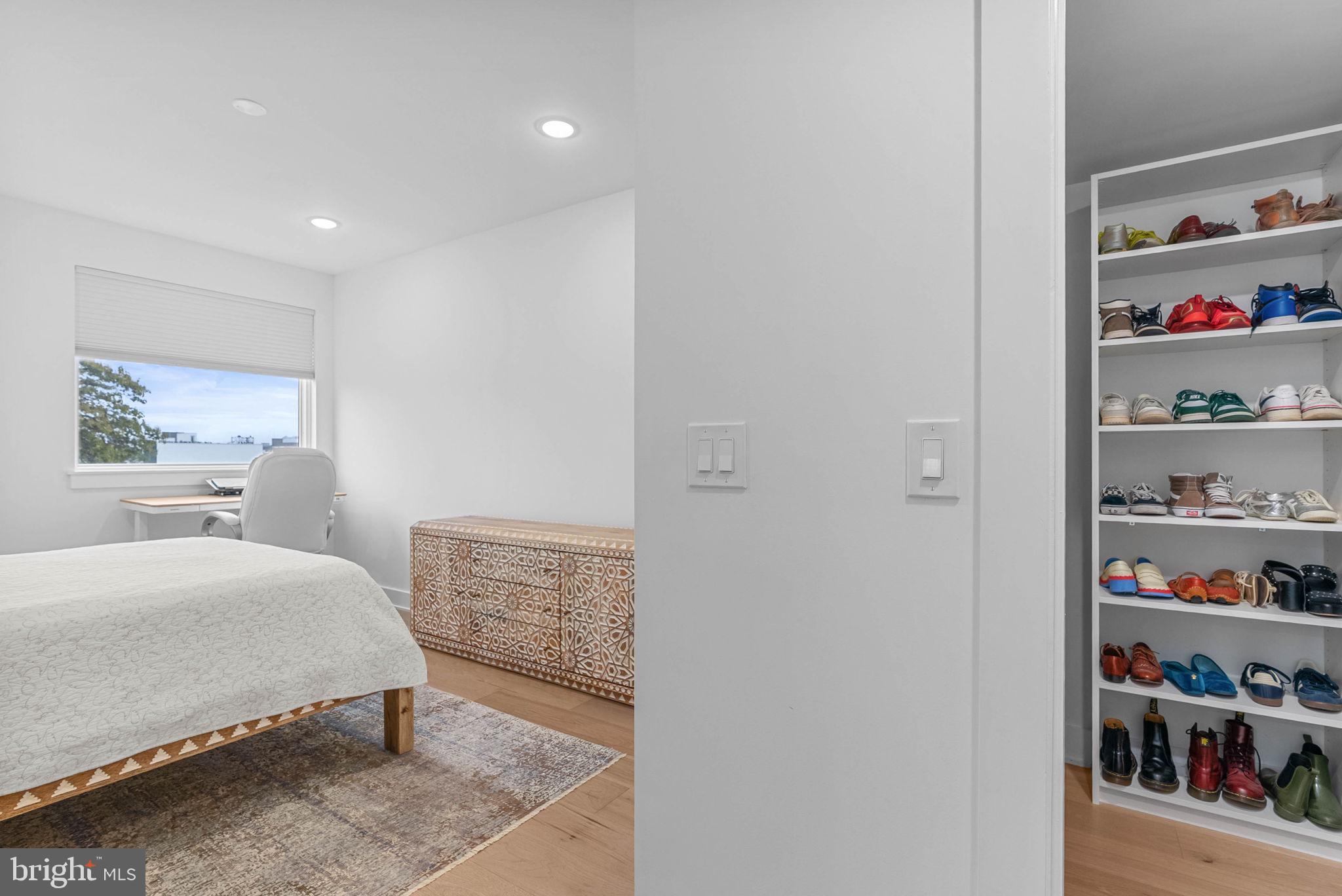 FRANCISVILLE - Residential