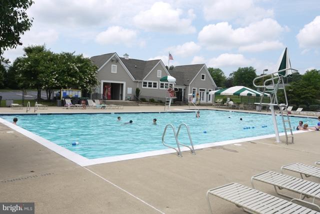 LEE'S HILL - Residential