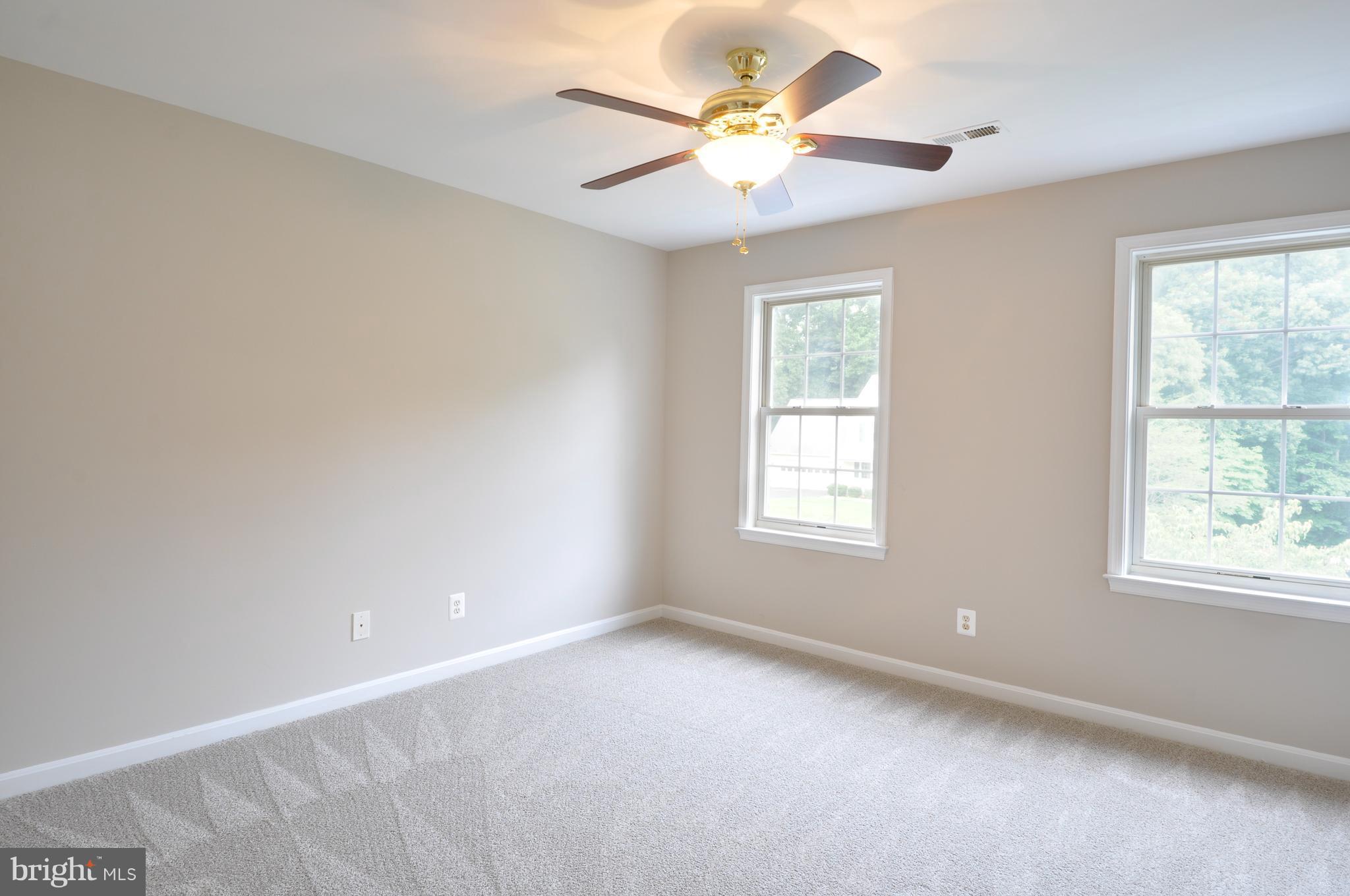 LEE'S HILL - Residential