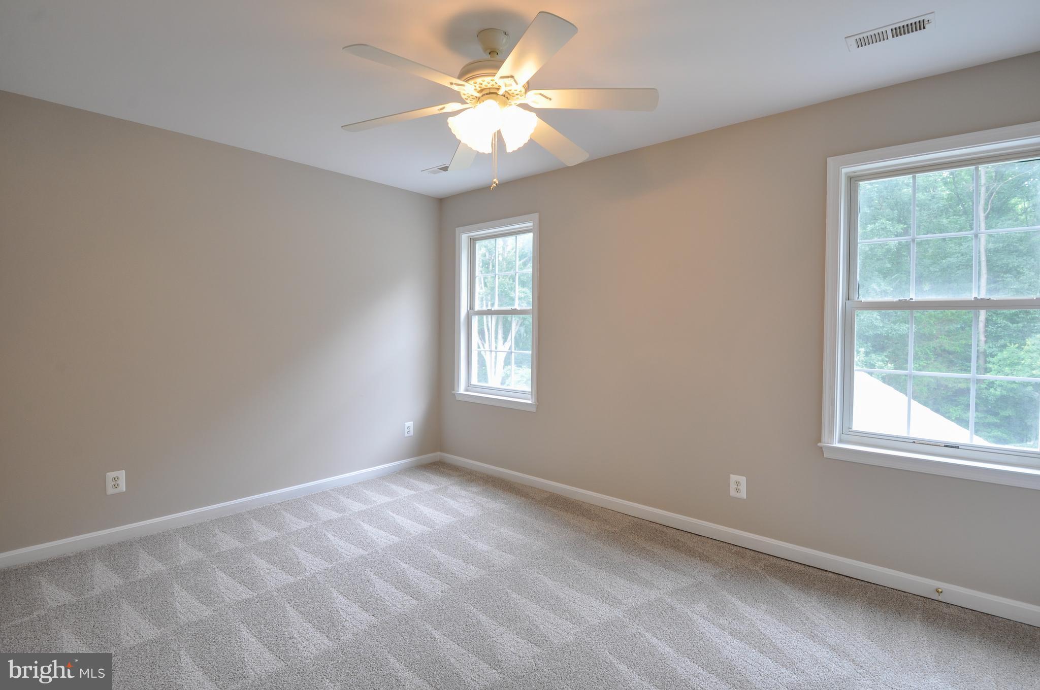 LEE'S HILL - Residential