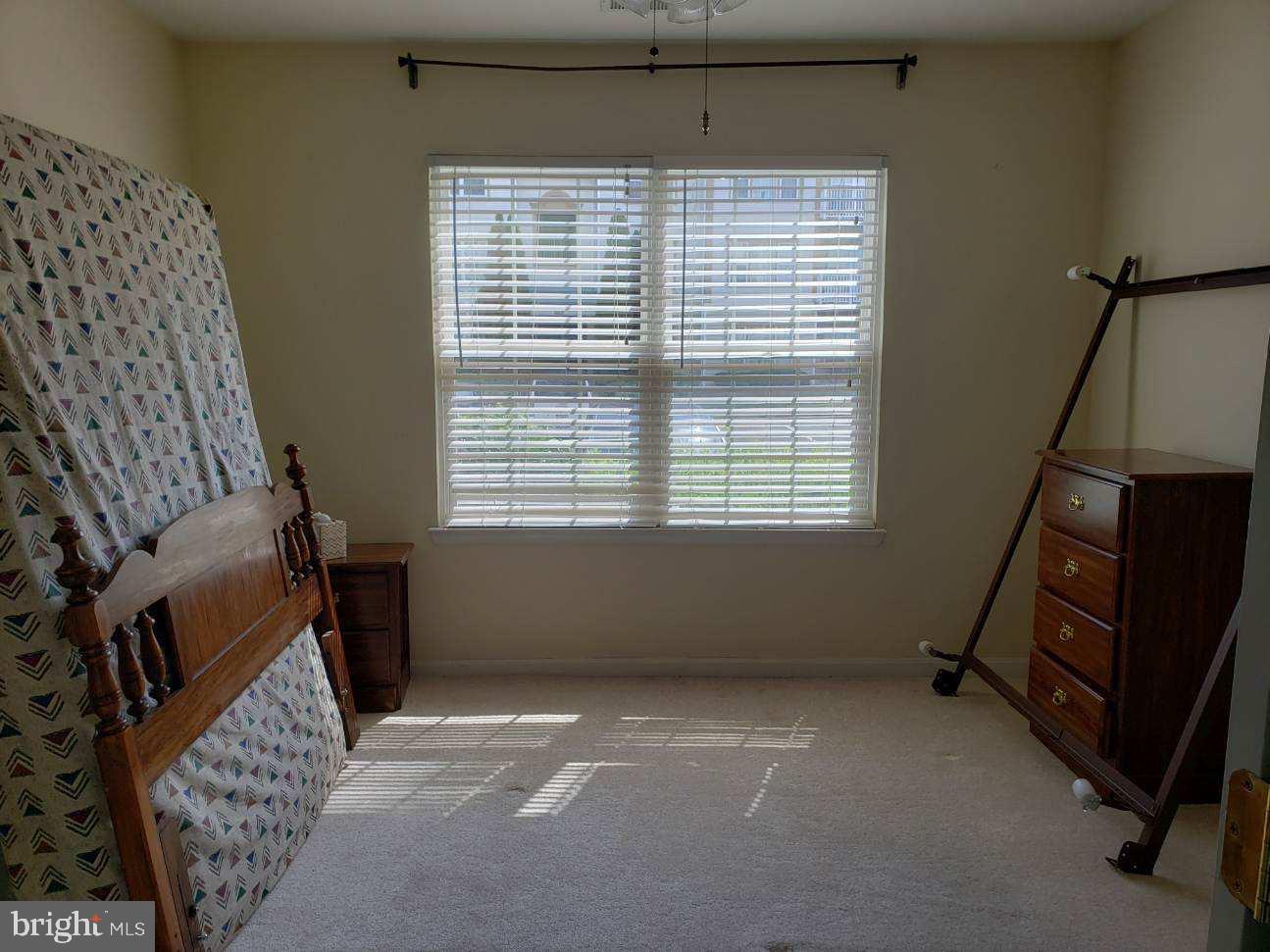 DOMINION STATION CONDOMINIUM - Residential Lease