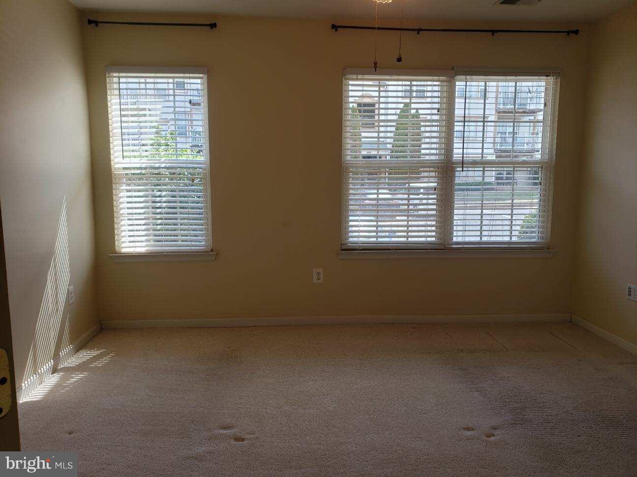 DOMINION STATION CONDOMINIUM - Residential Lease