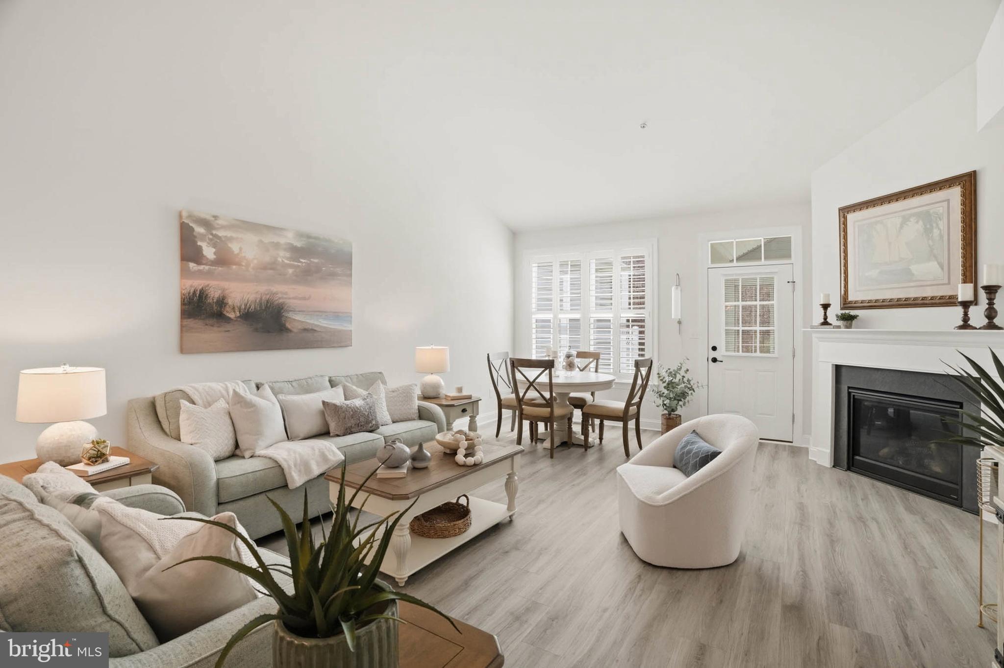 BAY BRIDGE COVE - Residential