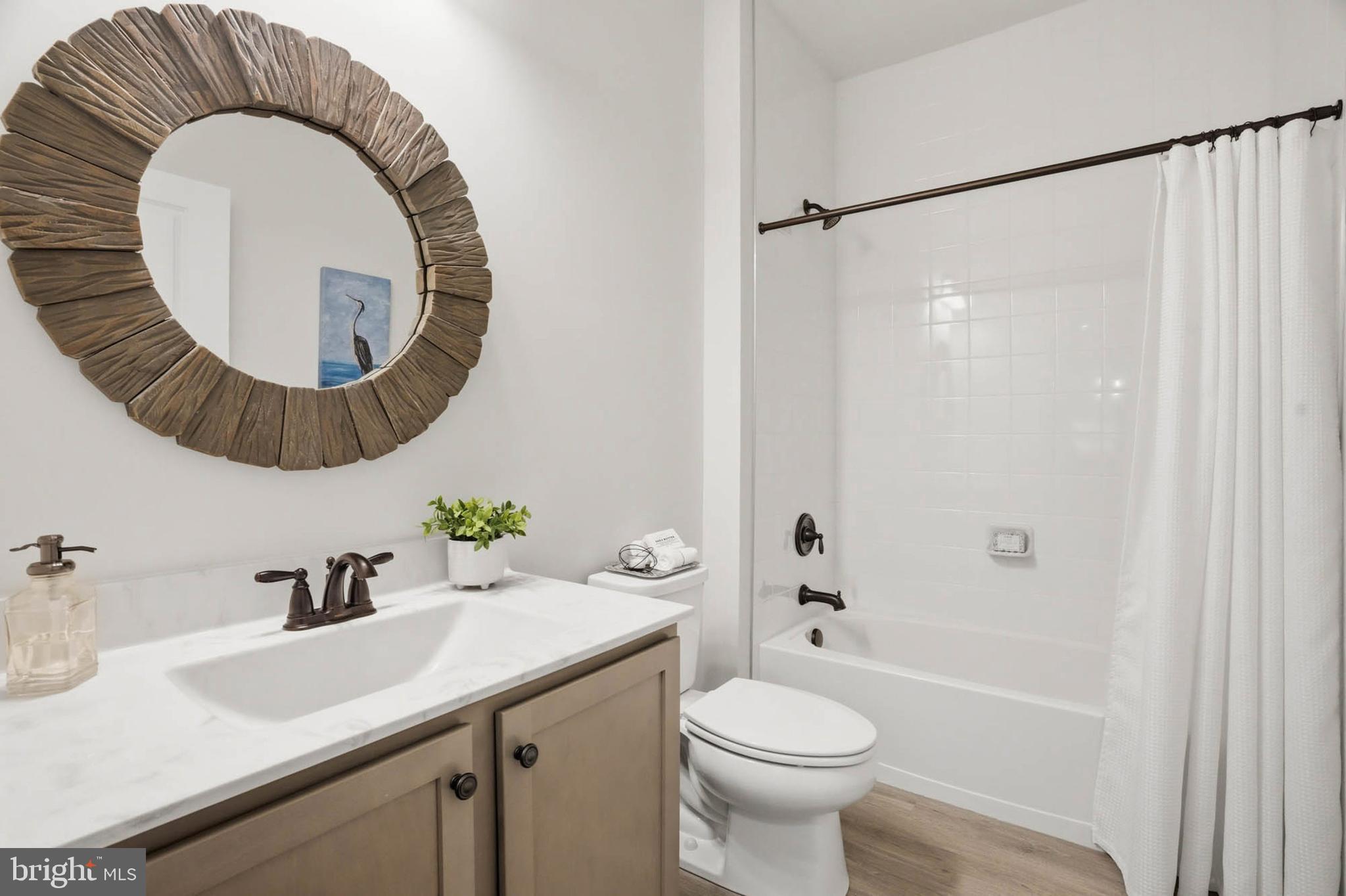 BAY BRIDGE COVE - Residential