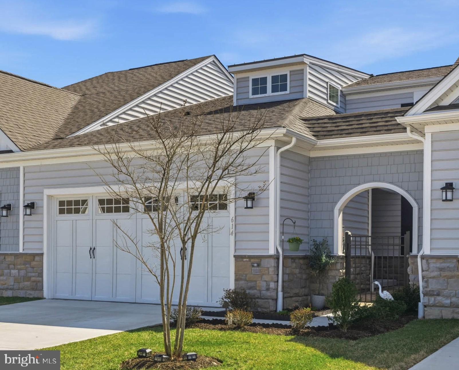 BAY BRIDGE COVE - Residential