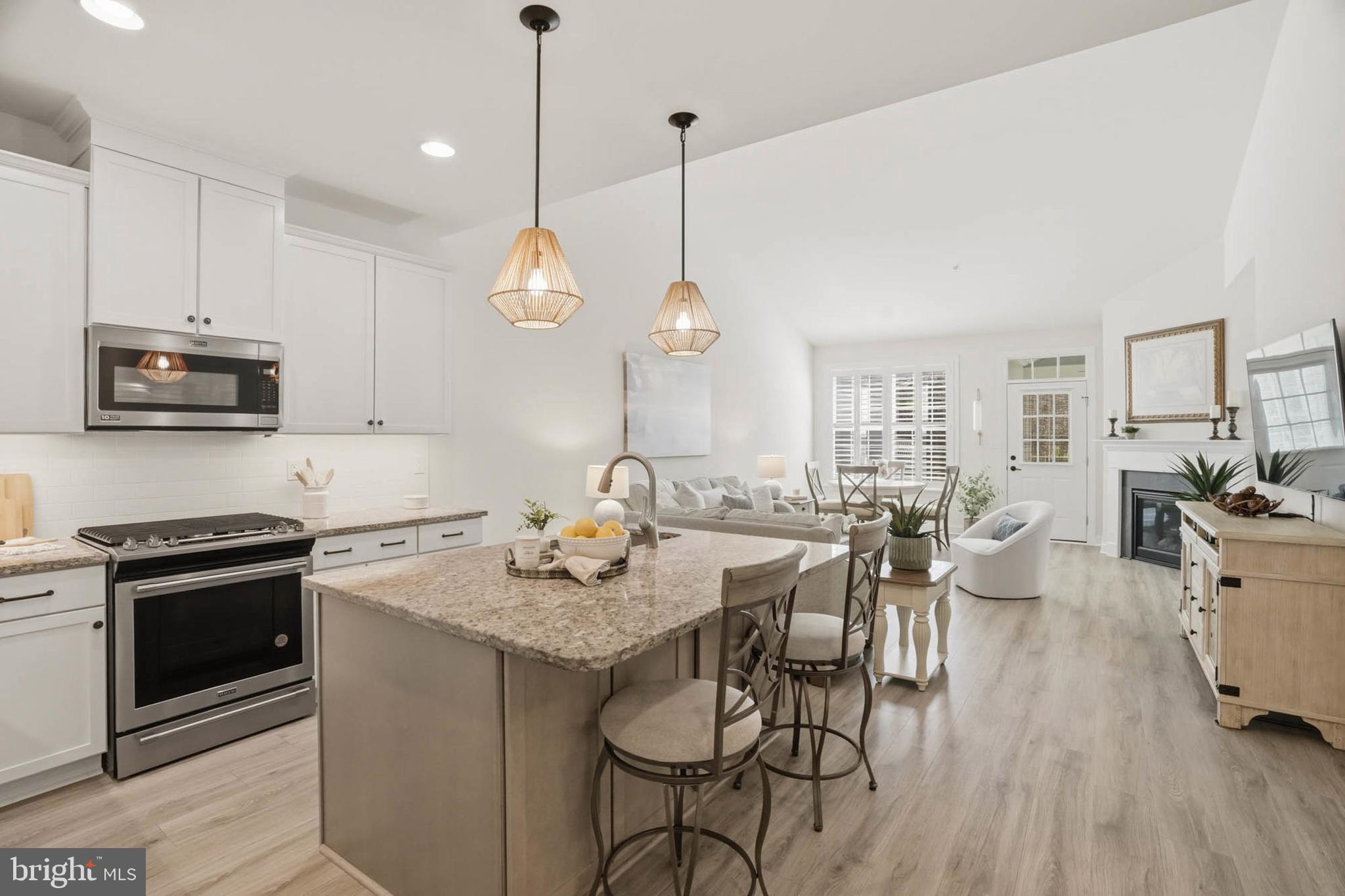 BAY BRIDGE COVE - Residential