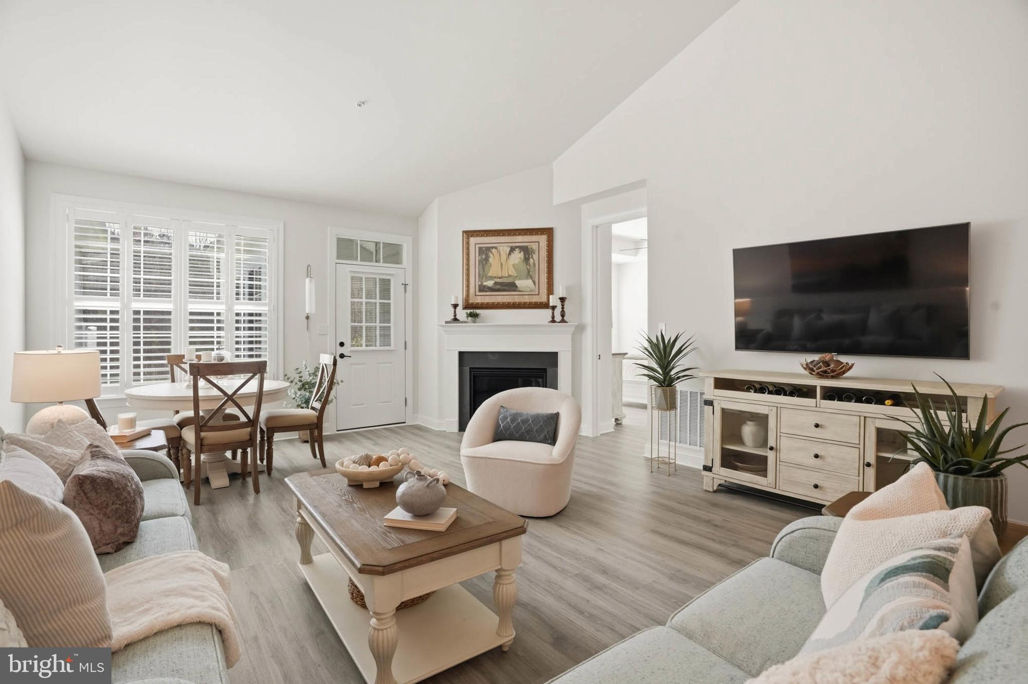 BAY BRIDGE COVE - Residential