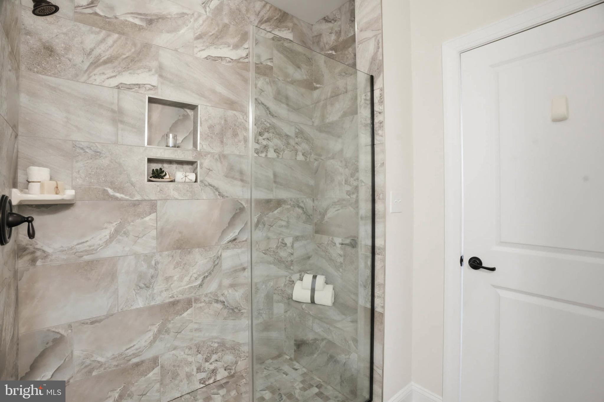 BAY BRIDGE COVE - Residential