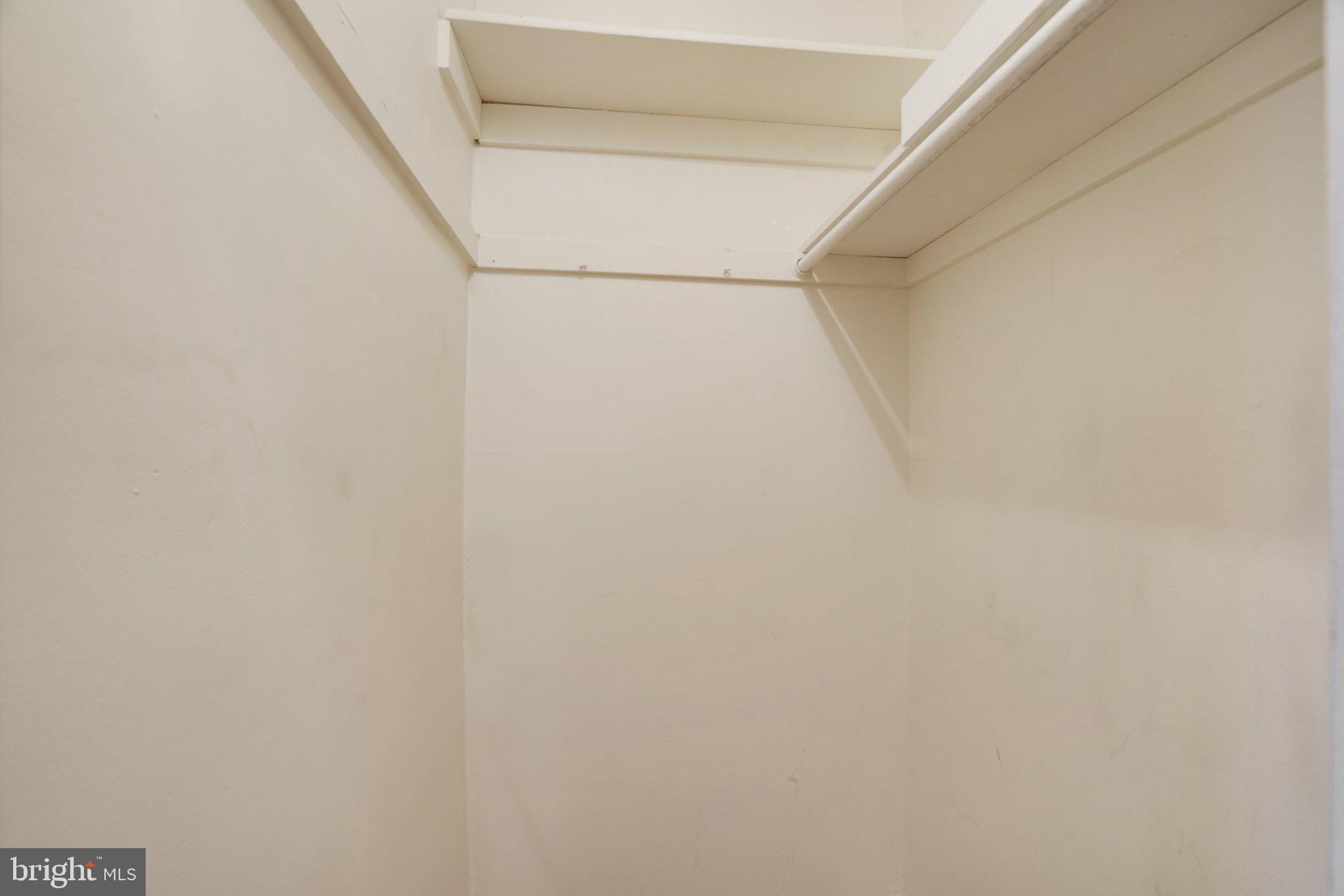 FAIRLINGTON - Residential