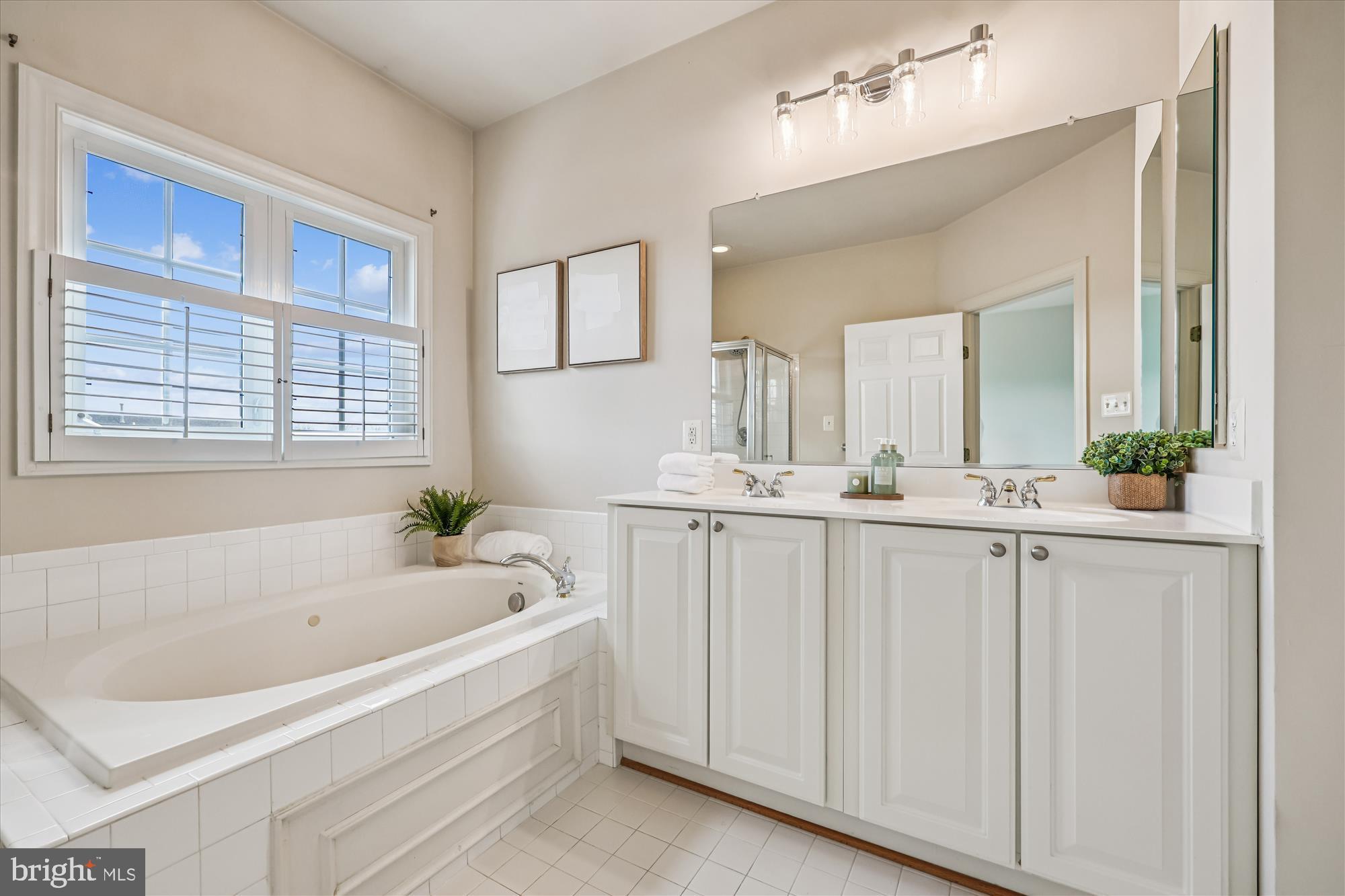 GREENWAY VILLAGE - Residential