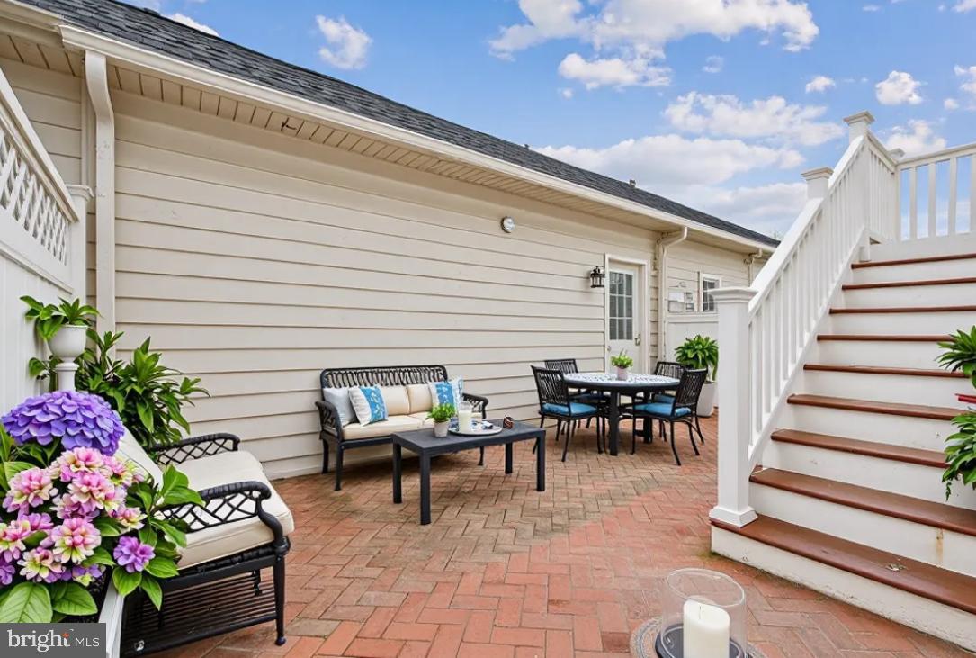 GREENWAY VILLAGE - Residential