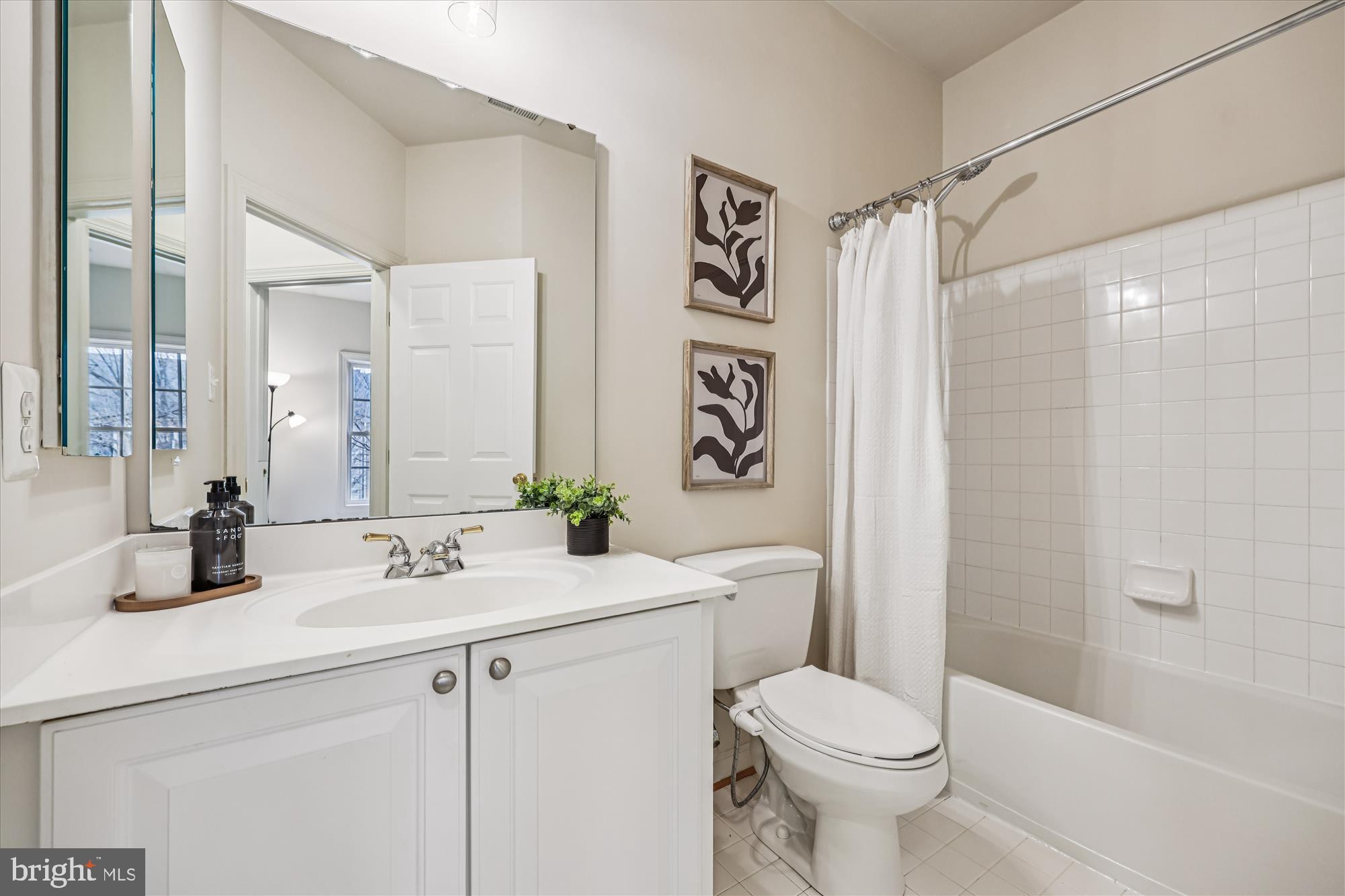 GREENWAY VILLAGE - Residential