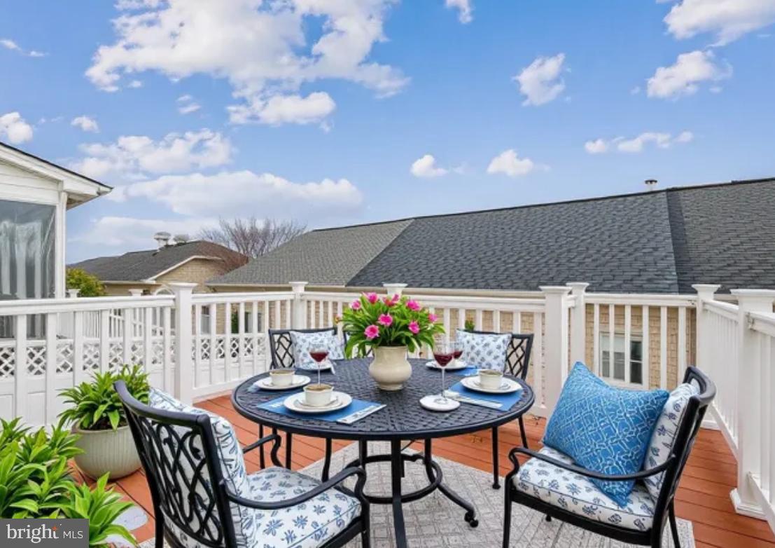 GREENWAY VILLAGE - Residential