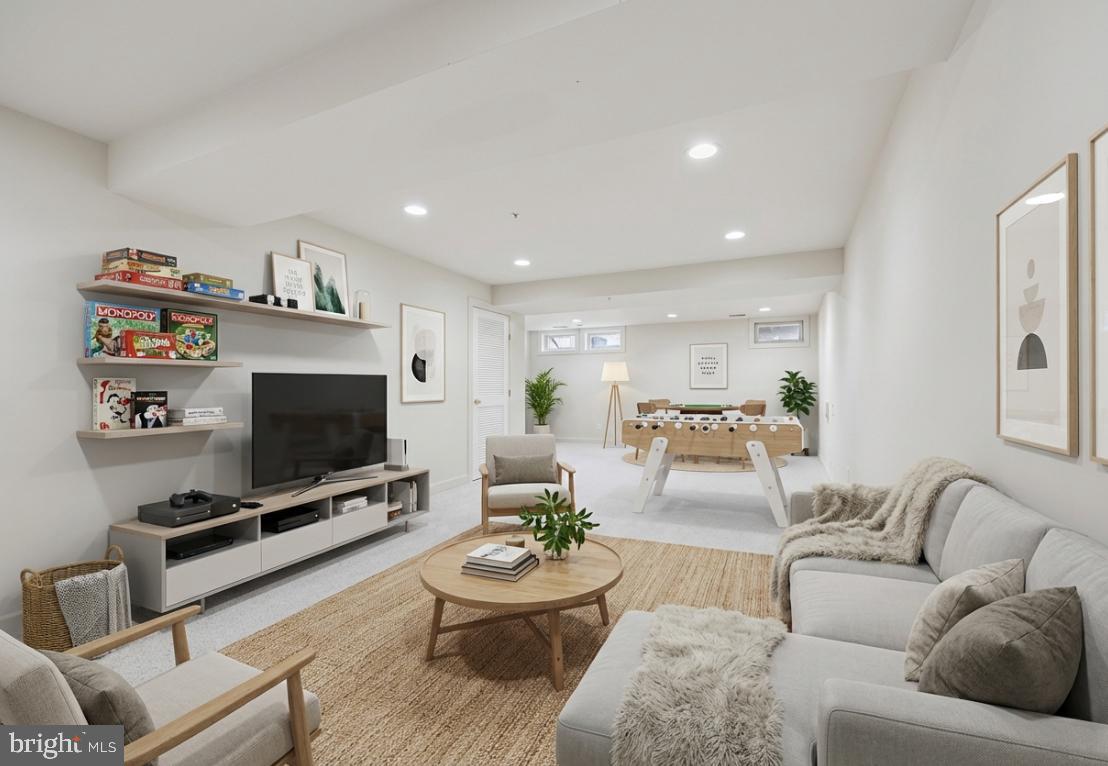 GREENWAY VILLAGE - Residential