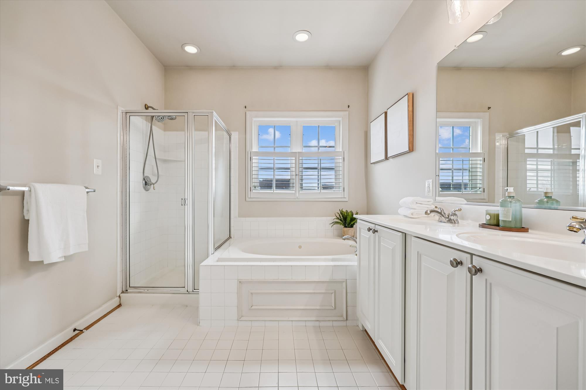 GREENWAY VILLAGE - Residential