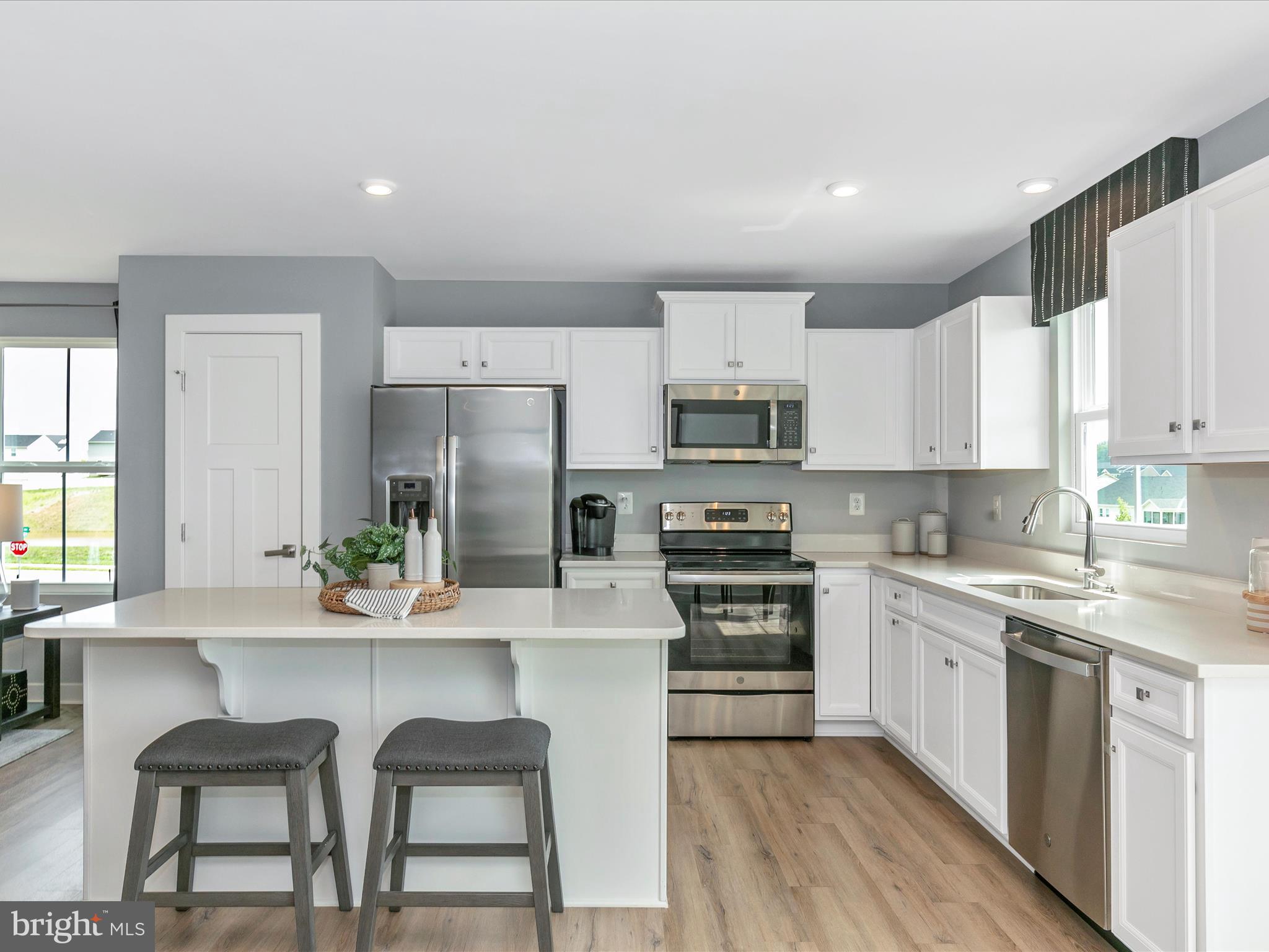 CARDINAL POINTE - Residential