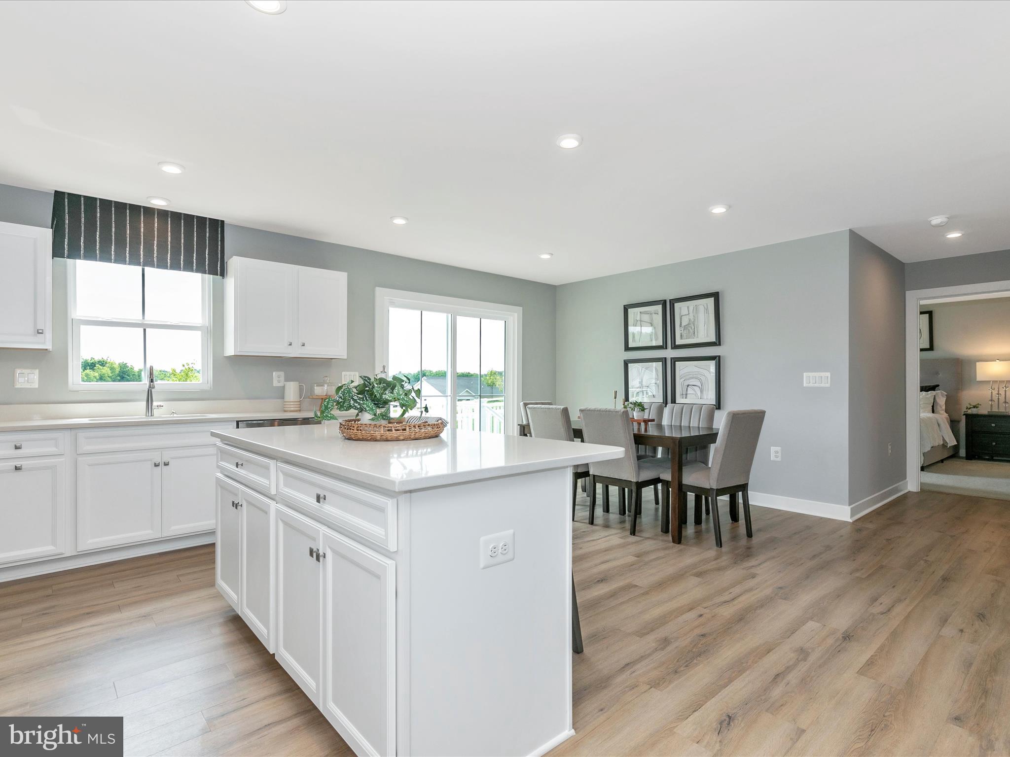 CARDINAL POINTE - Residential