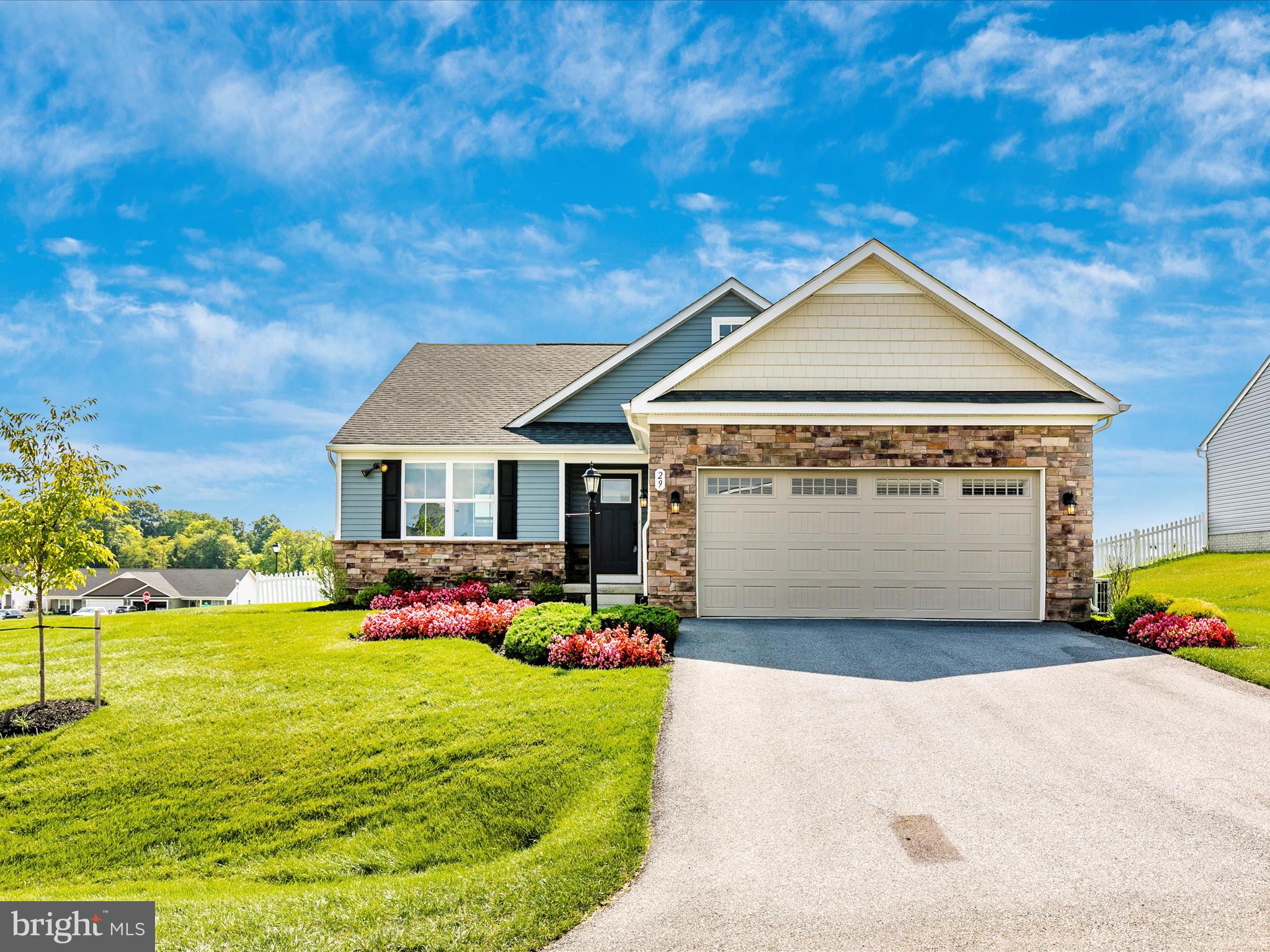 CARDINAL POINTE - Residential