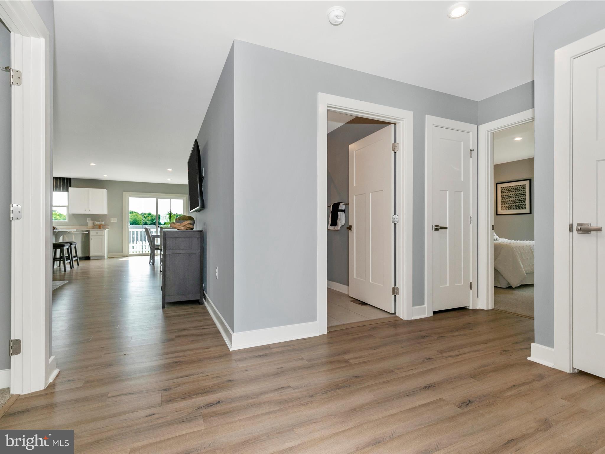 CARDINAL POINTE - Residential