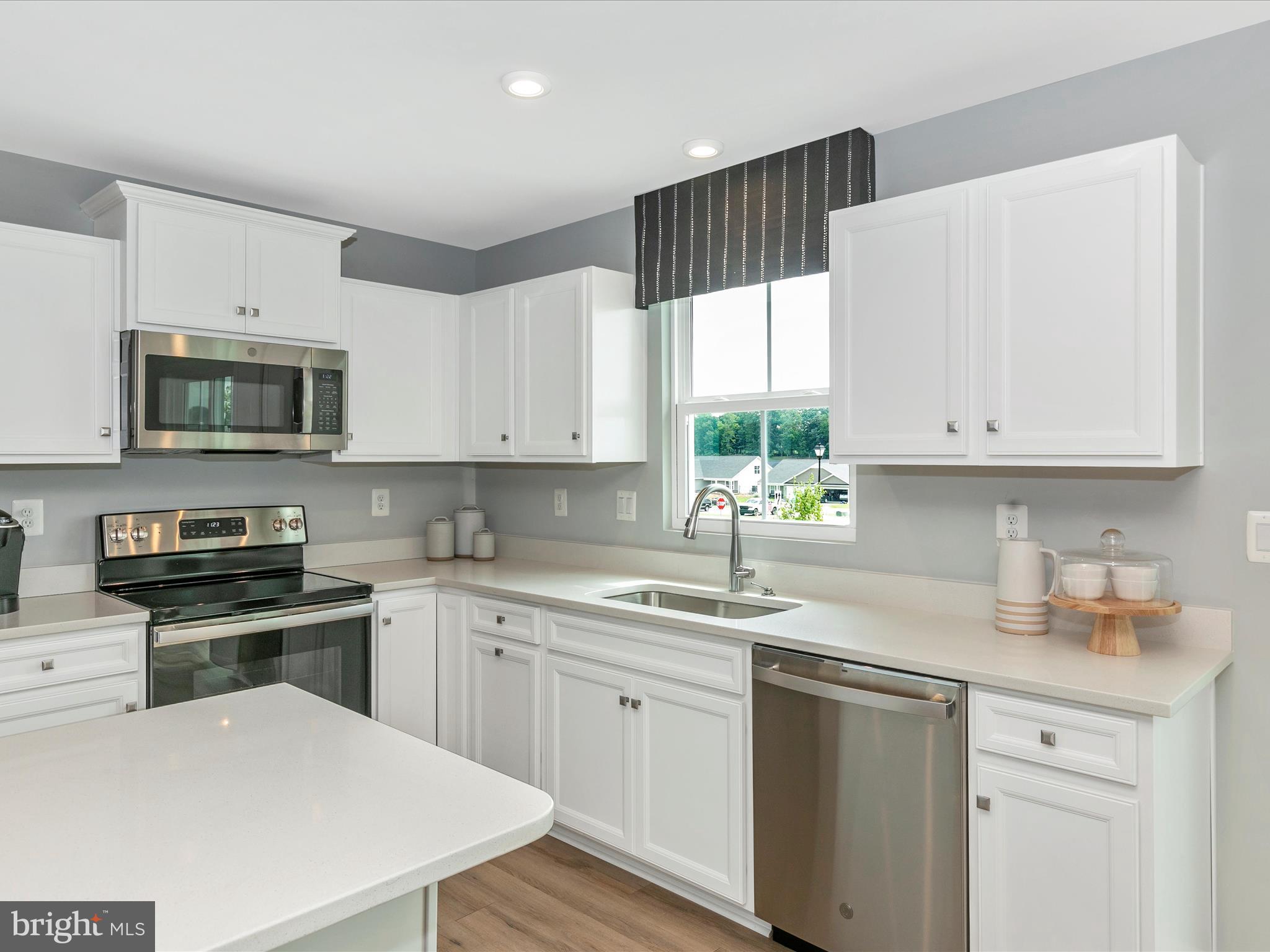 CARDINAL POINTE - Residential