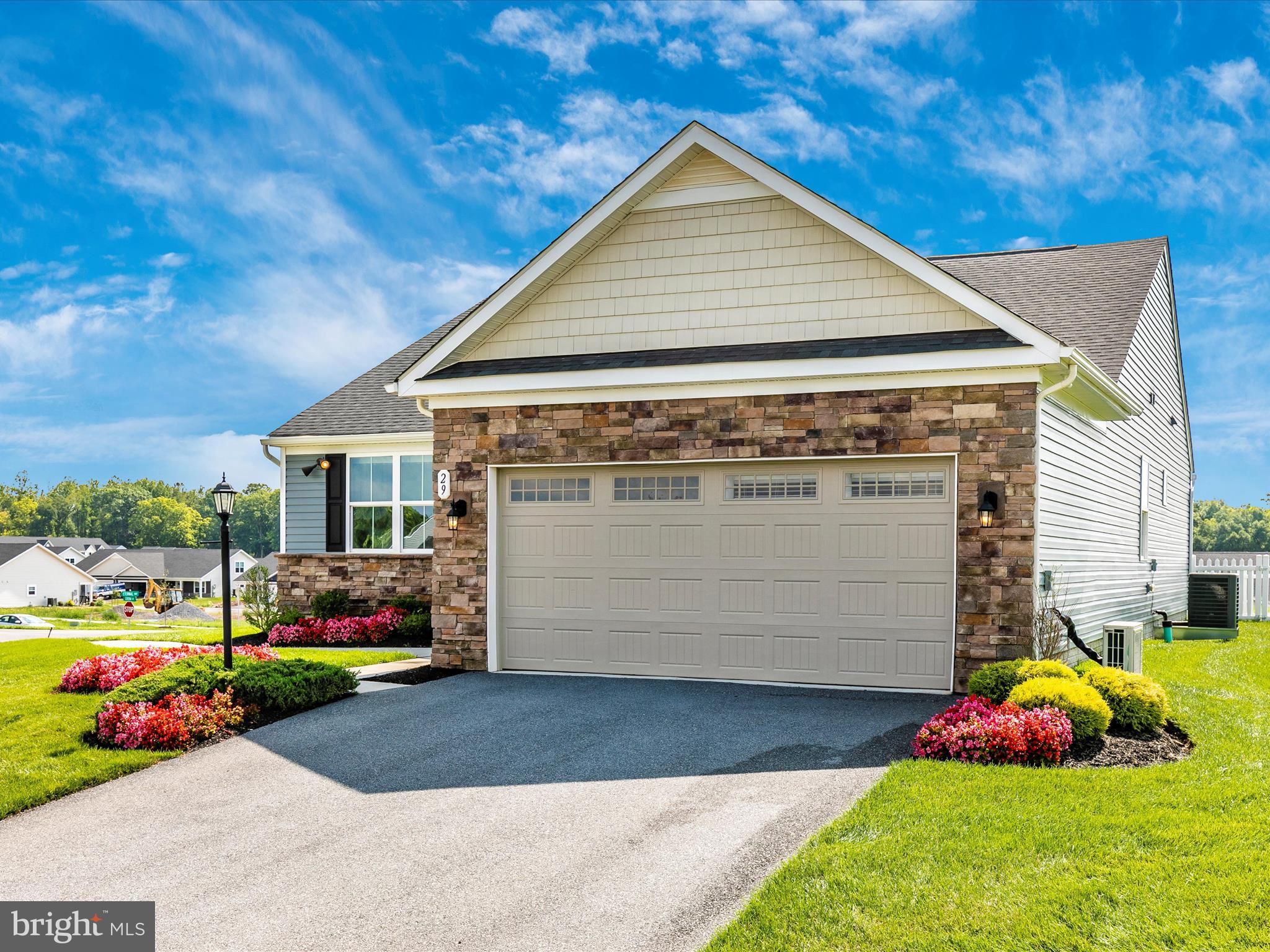 CARDINAL POINTE - Residential