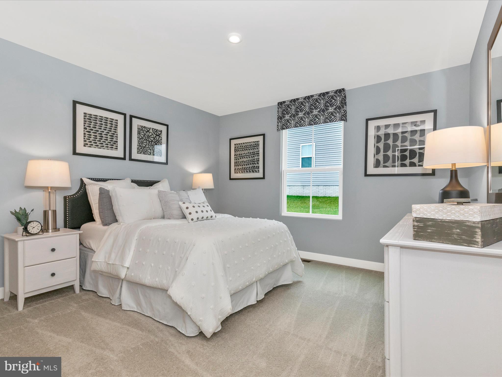 CARDINAL POINTE - Residential