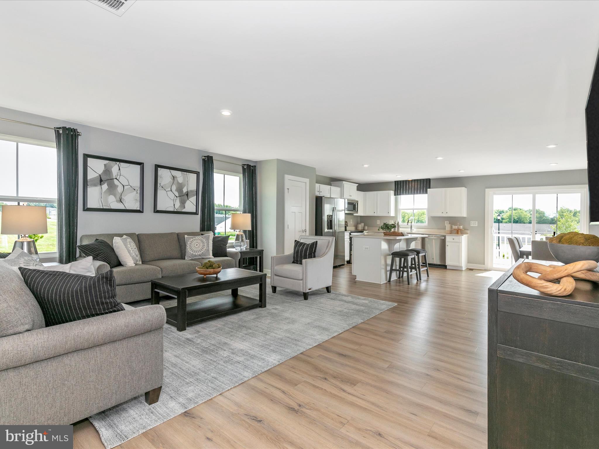 CARDINAL POINTE - Residential