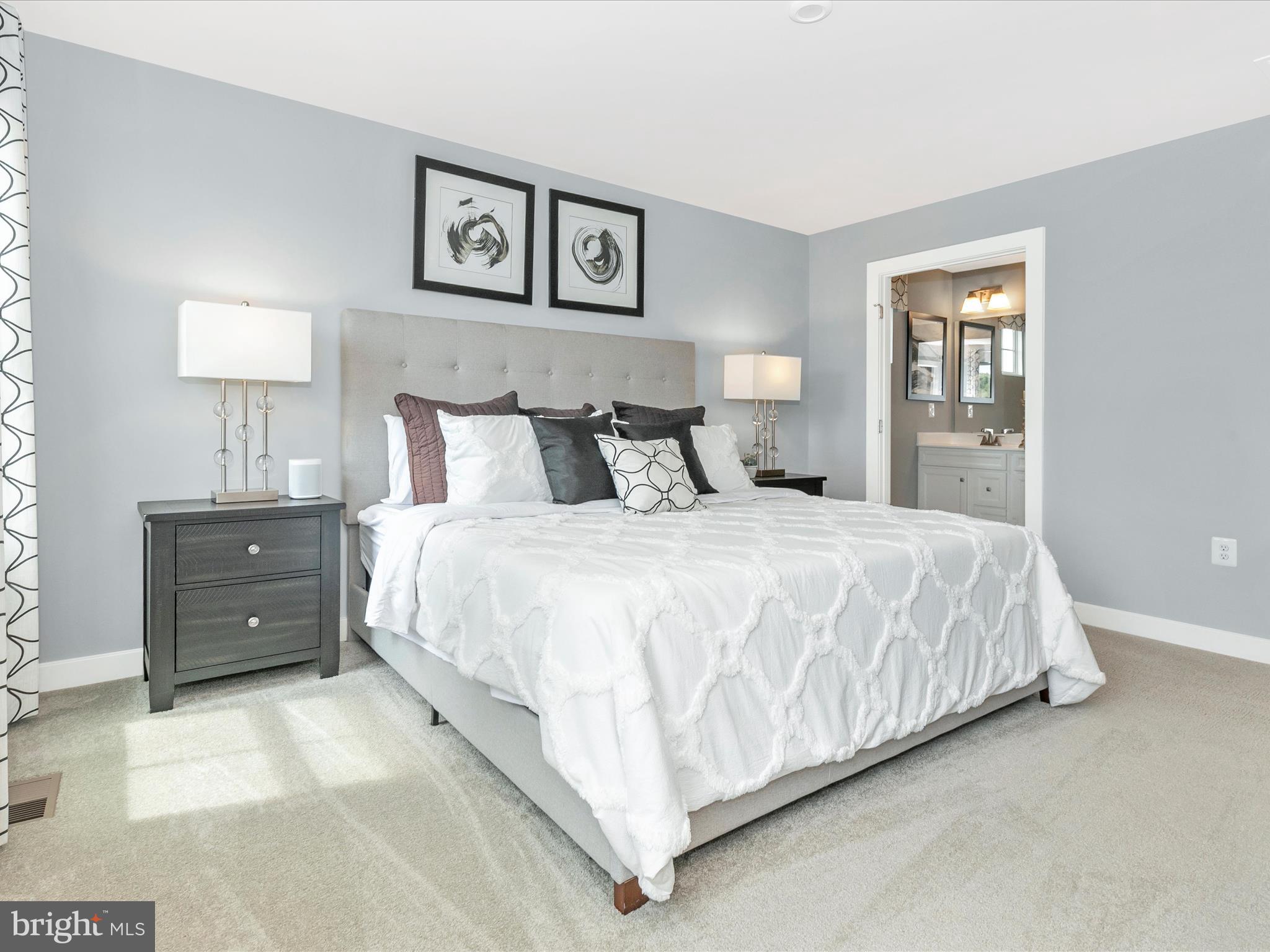 CARDINAL POINTE - Residential