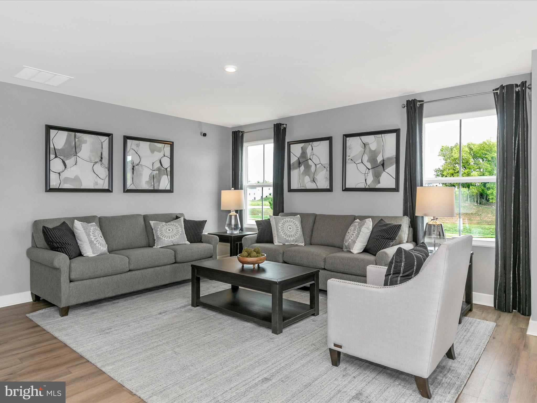 CARDINAL POINTE - Residential