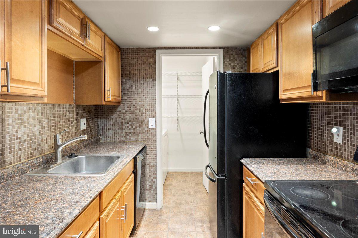 MADISON RIDGE - Residential